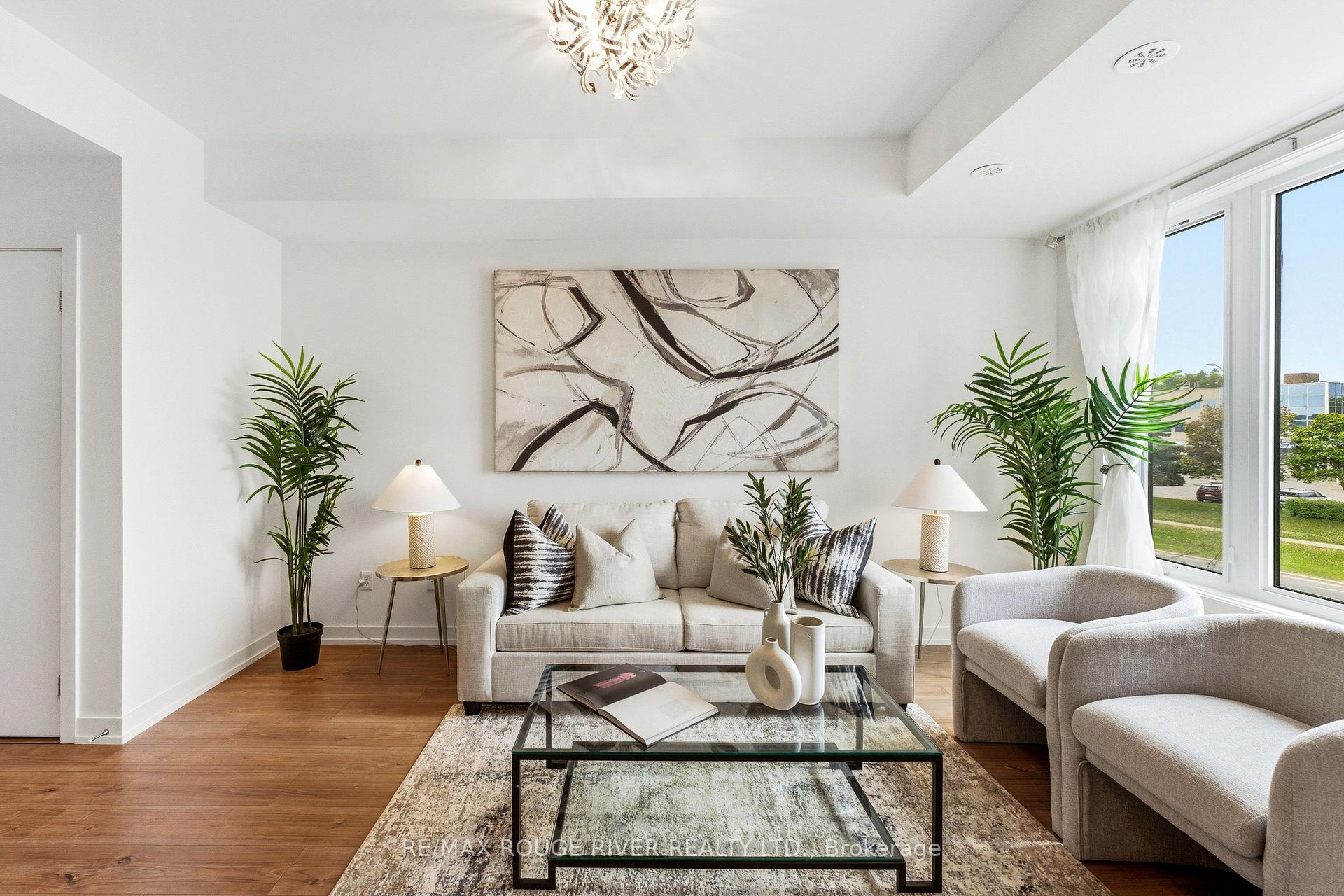 1555 Kingston Road 226, Pickering — photo 3 of 5