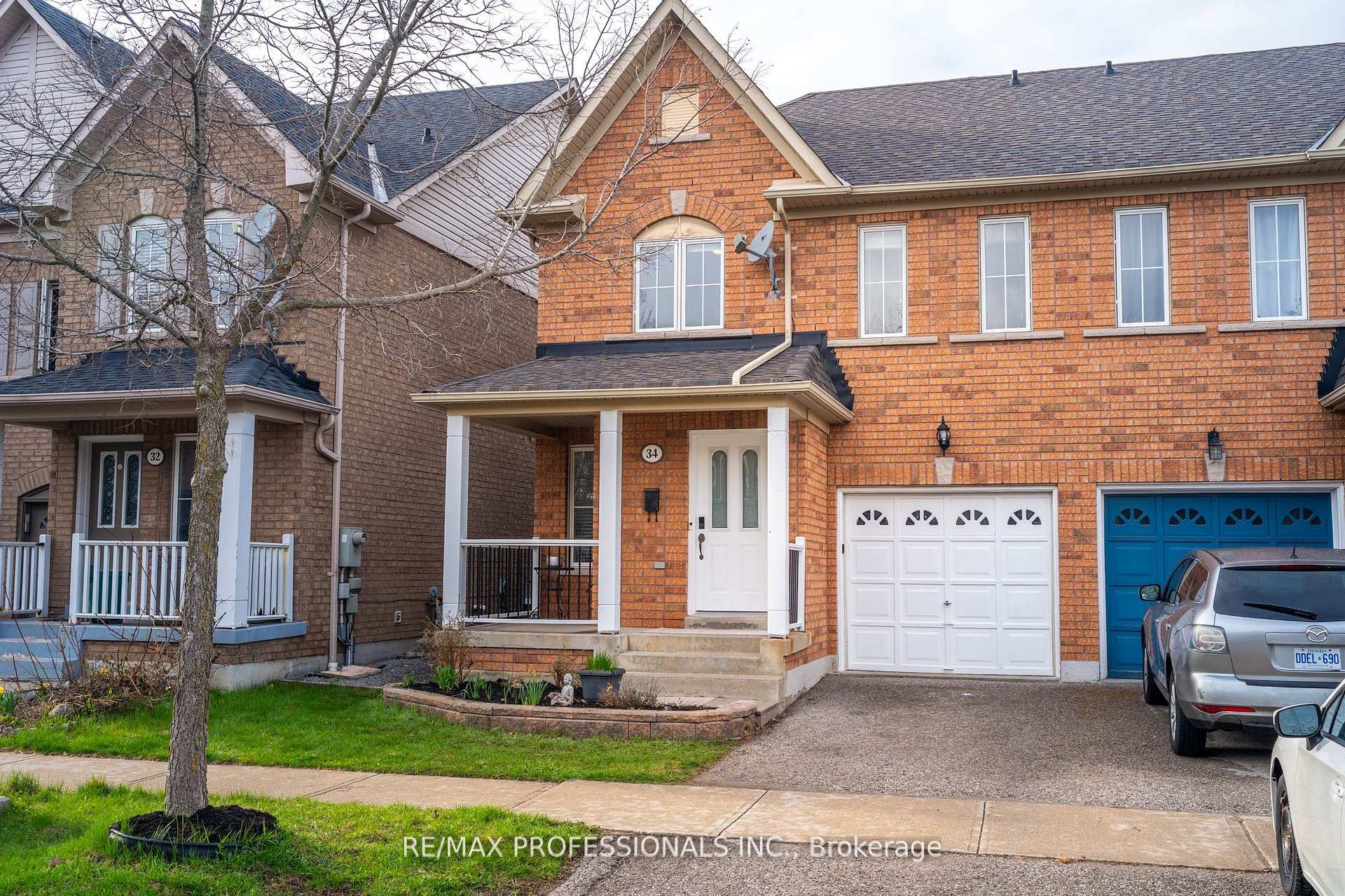 34 Tansley Crescent, Ajax — photo 2 of 5