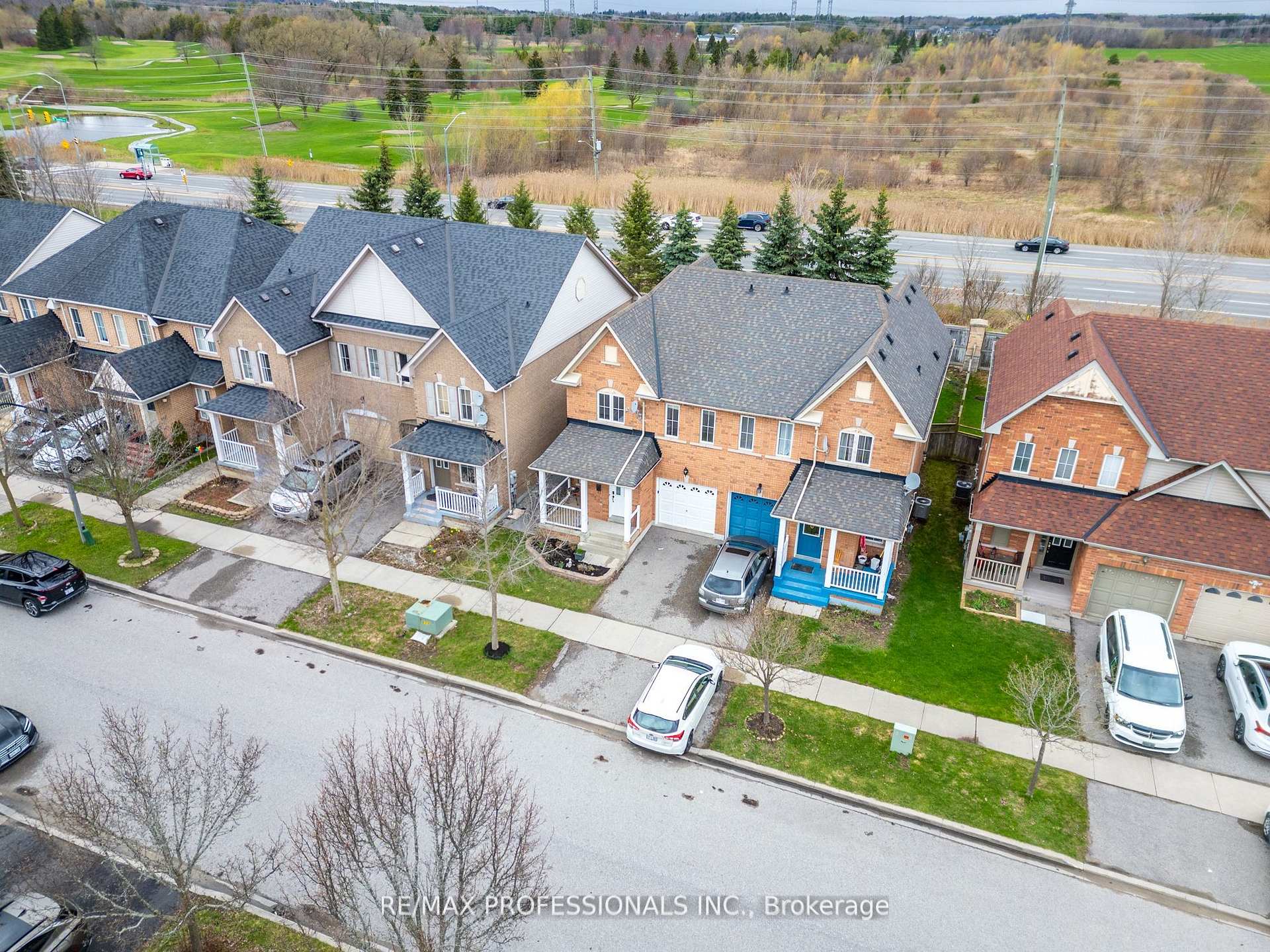 34 Tansley Crescent, Ajax — photo 3 of 5