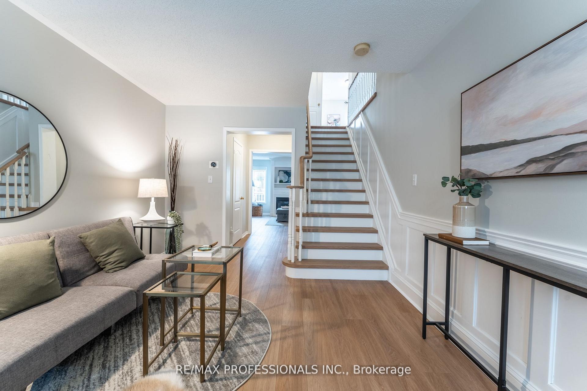 34 Tansley Crescent, Ajax — photo 4 of 5