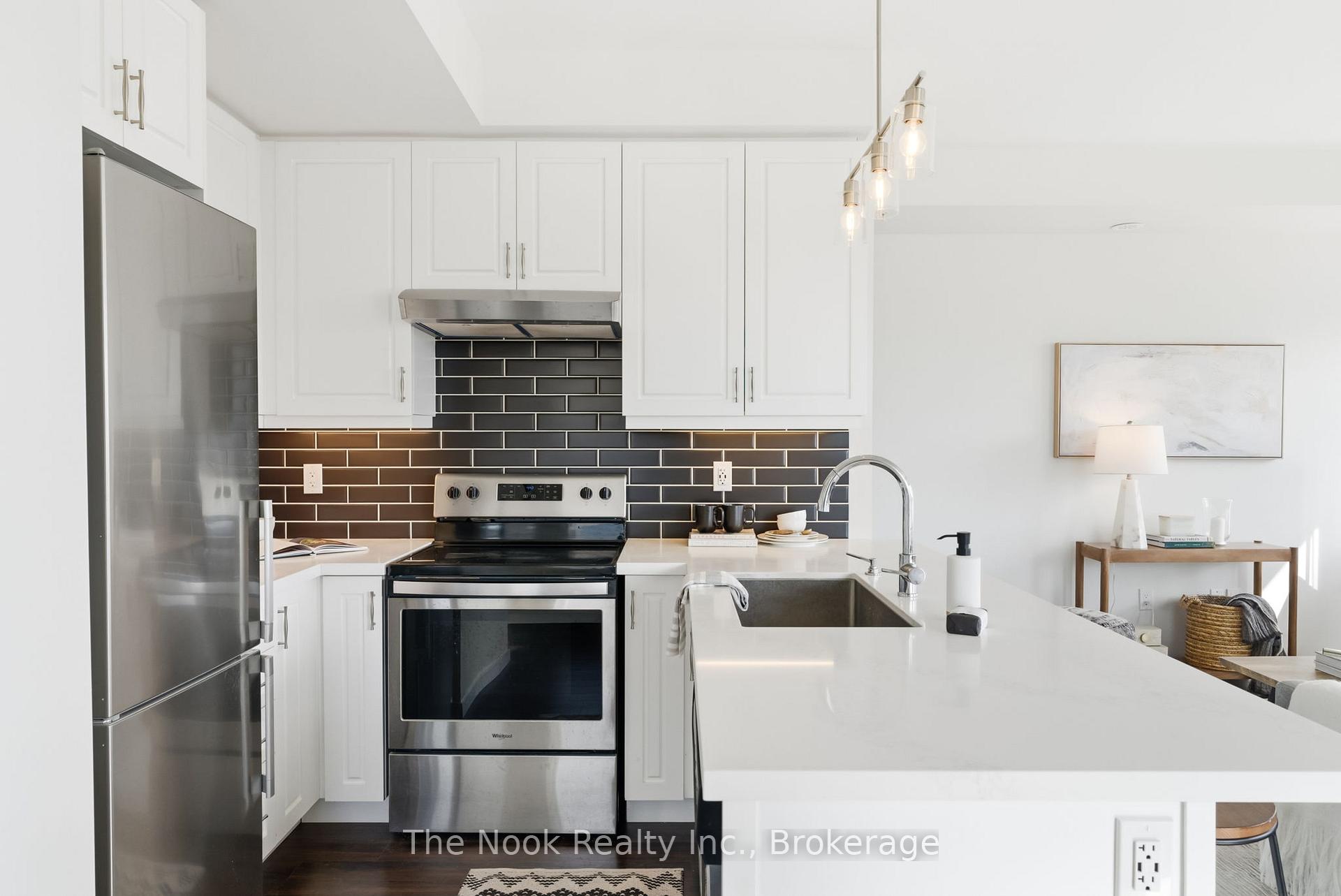 1711 Pure Springs Boulevard 524, Pickering — photo 3 of 5