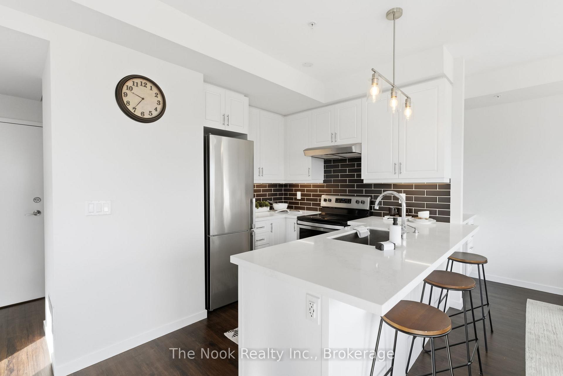 1711 Pure Springs Boulevard 524, Pickering — photo 4 of 5