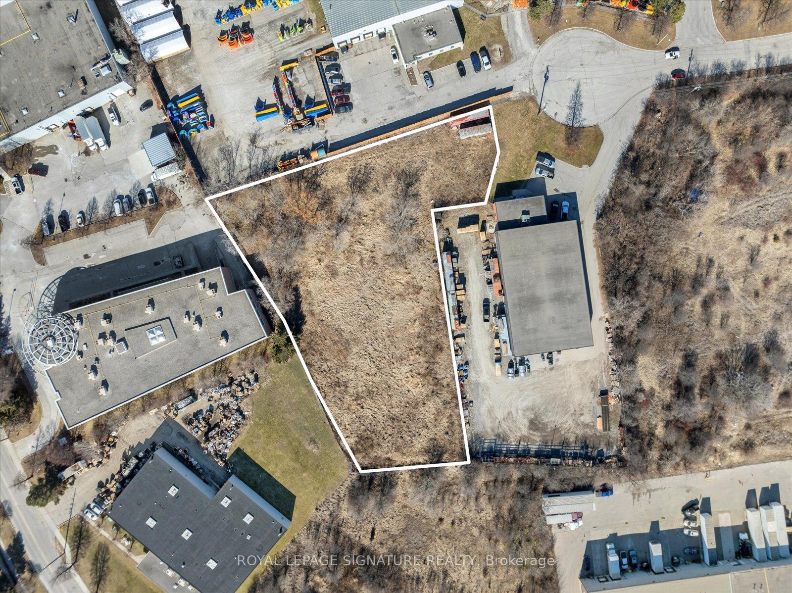 10 Chisholm Court, Ajax, ON L1S 4N8 — Ajax, Ontario