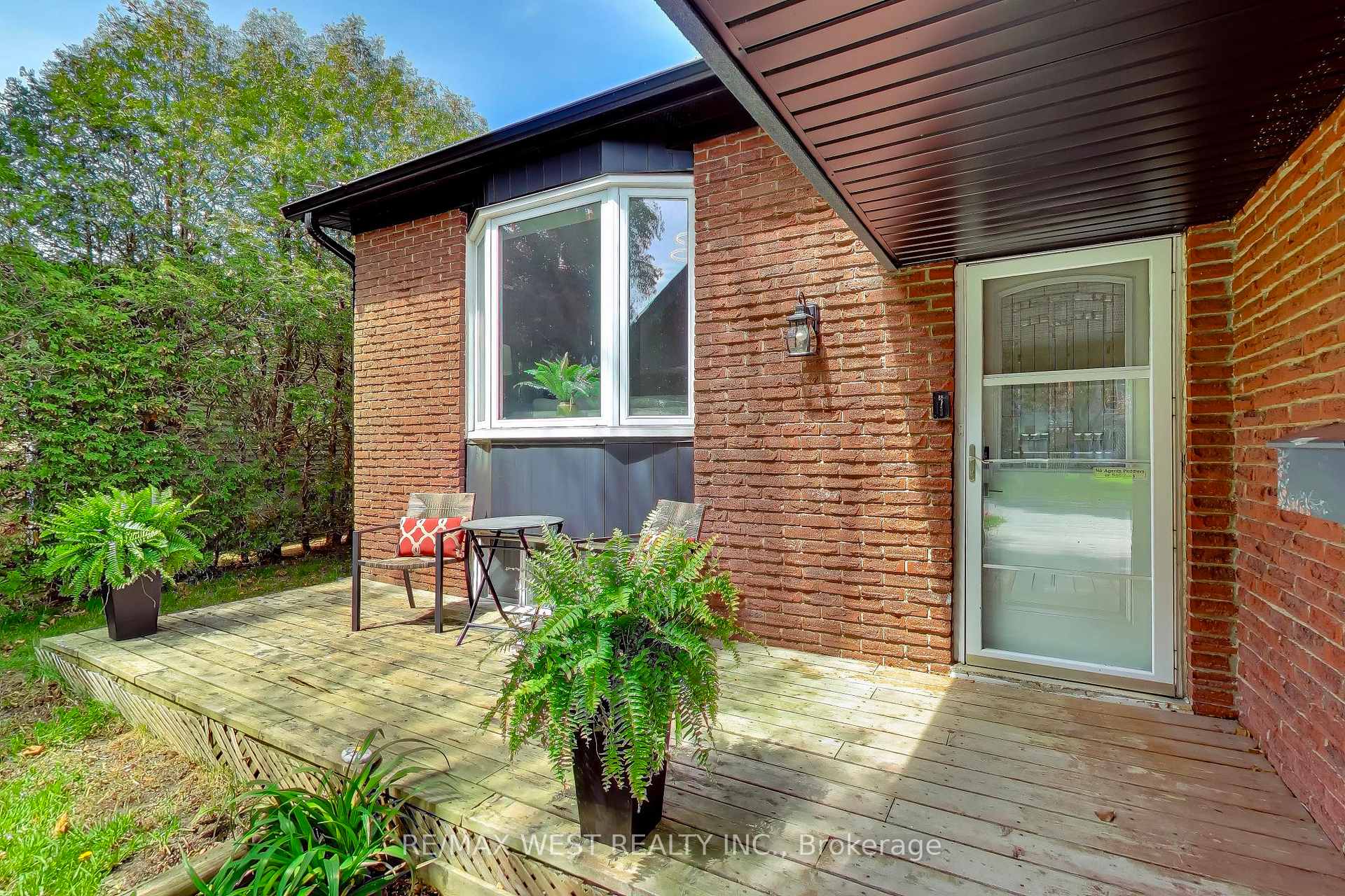 128 Roser Crescent, Clarington — photo 2 of 5