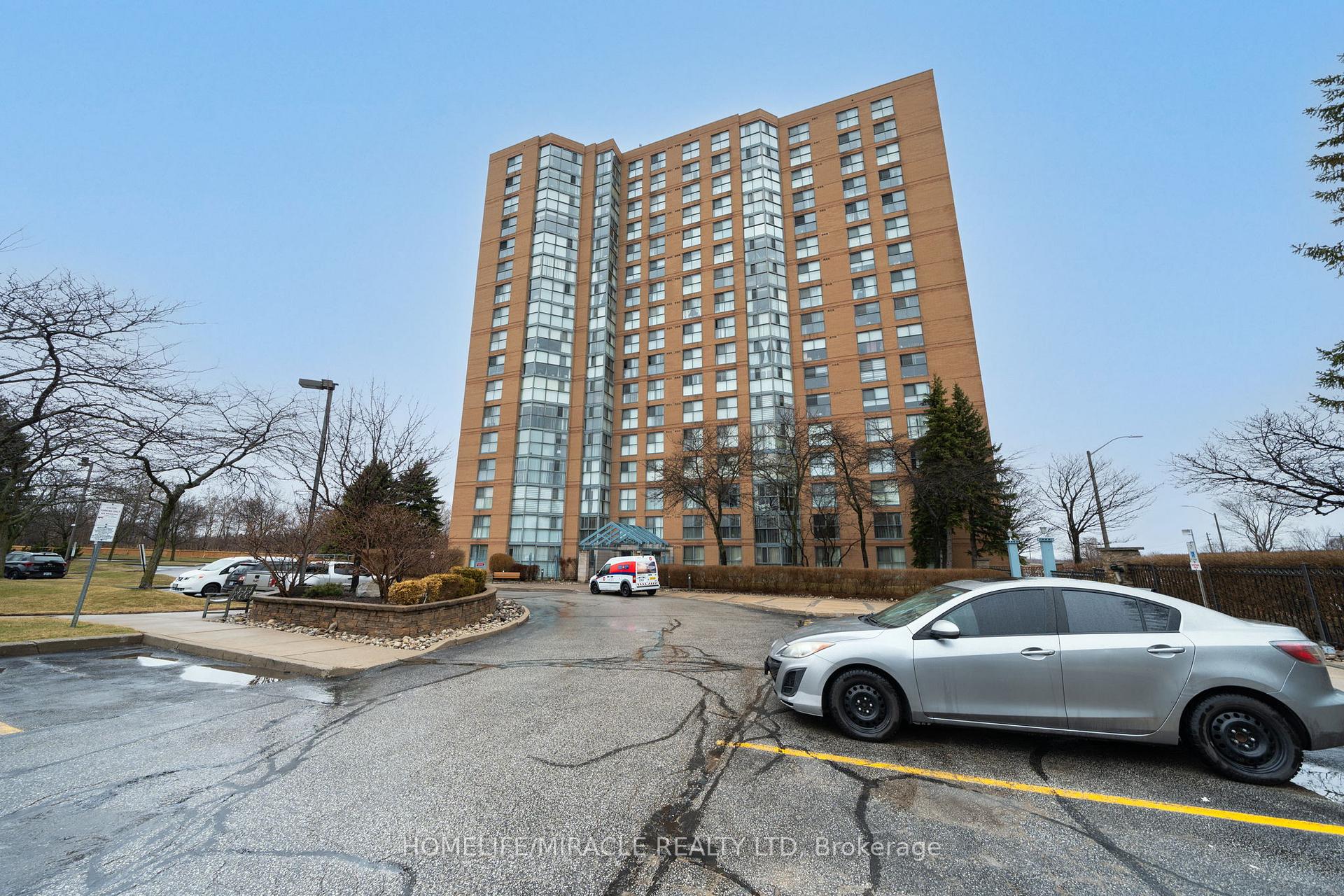 90 Dale Avenue 201, Toronto E08 — photo 2 of 5