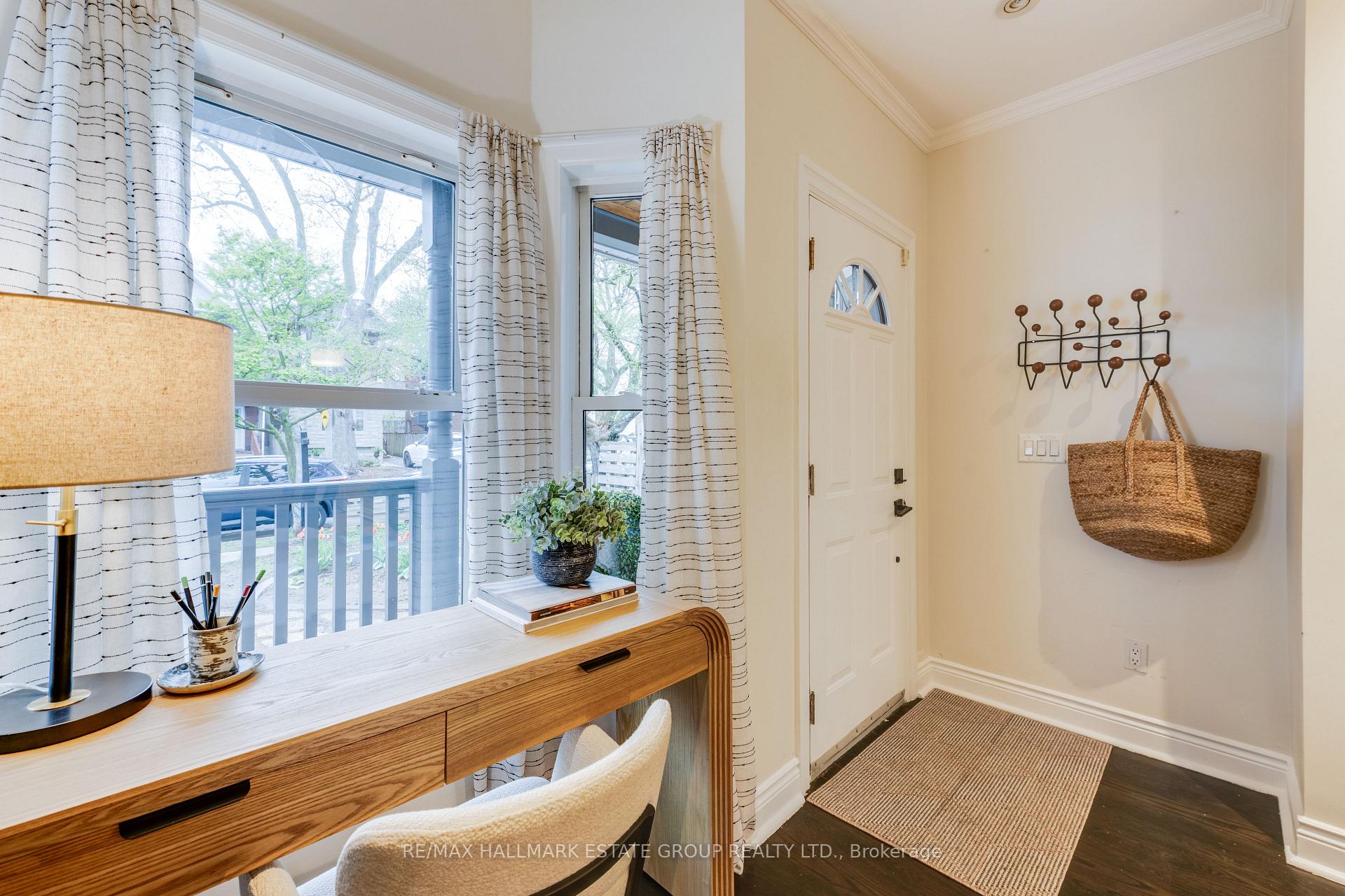 203 Rhodes Avenue, Toronto E01 — photo 4 of 5
