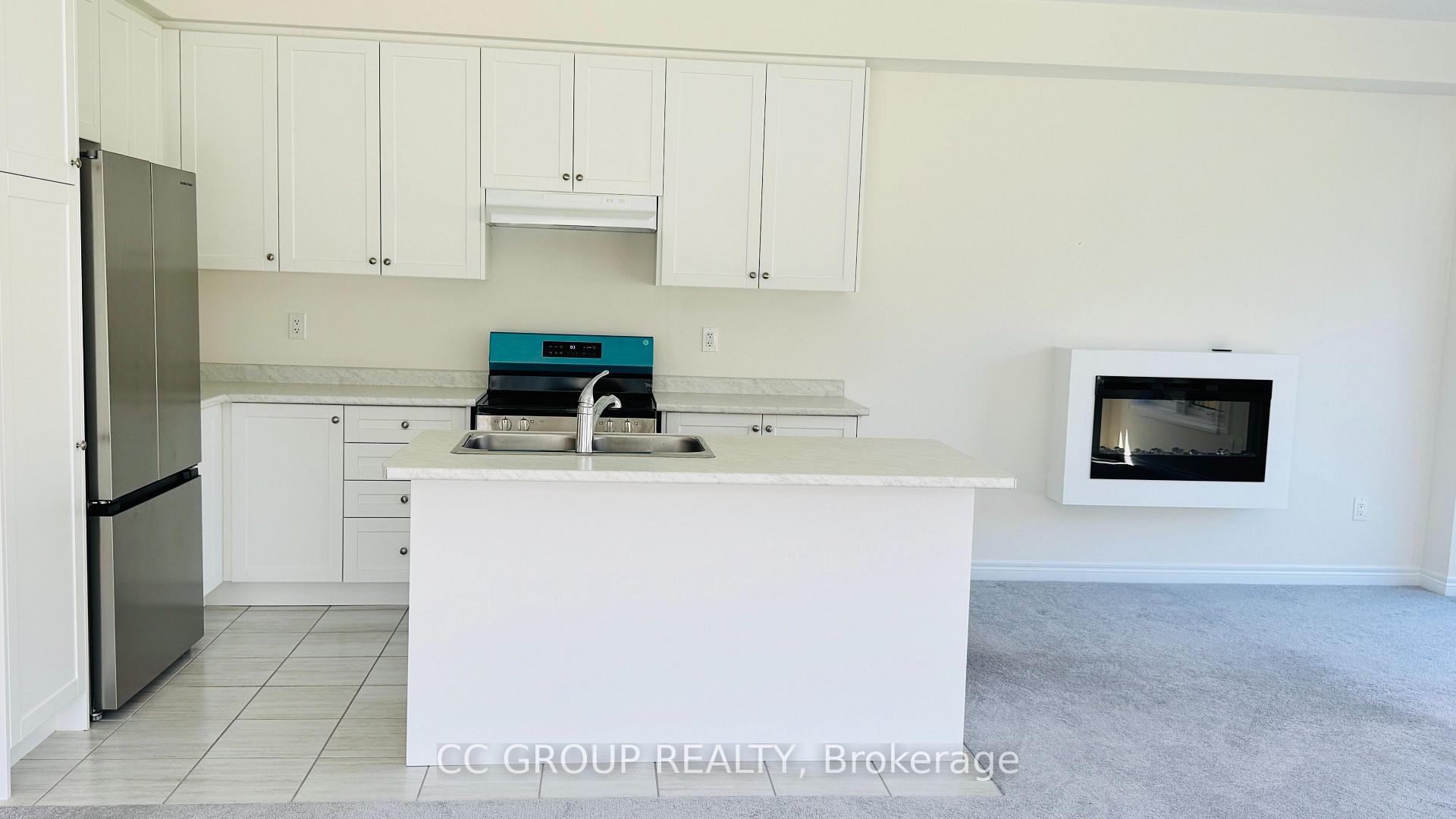 1032 Crowsnest Hollow, Pickering — photo 4 of 5