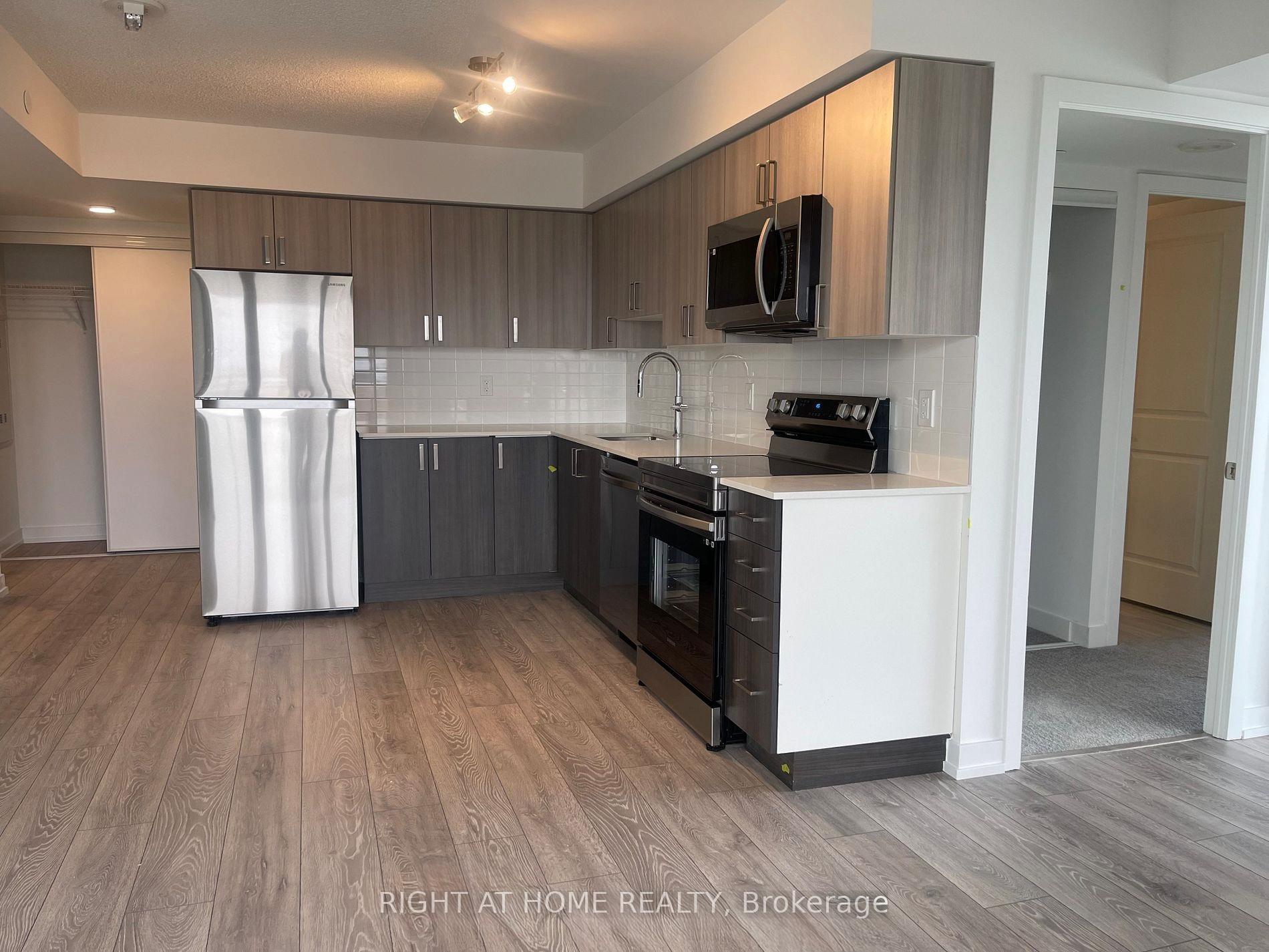 1455 Celebration Drive 1210, Pickering — photo 3 of 5