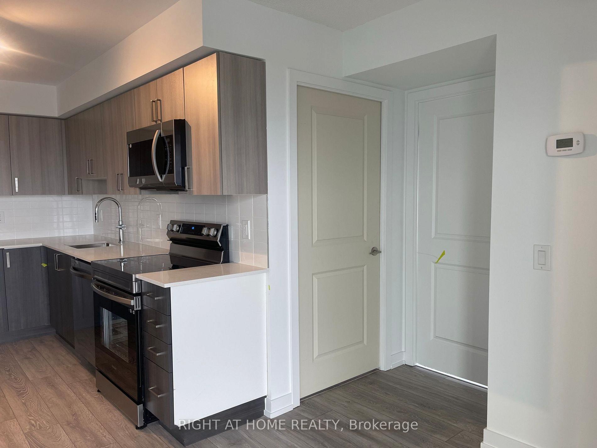 1455 Celebration Drive 1210, Pickering — photo 4 of 5
