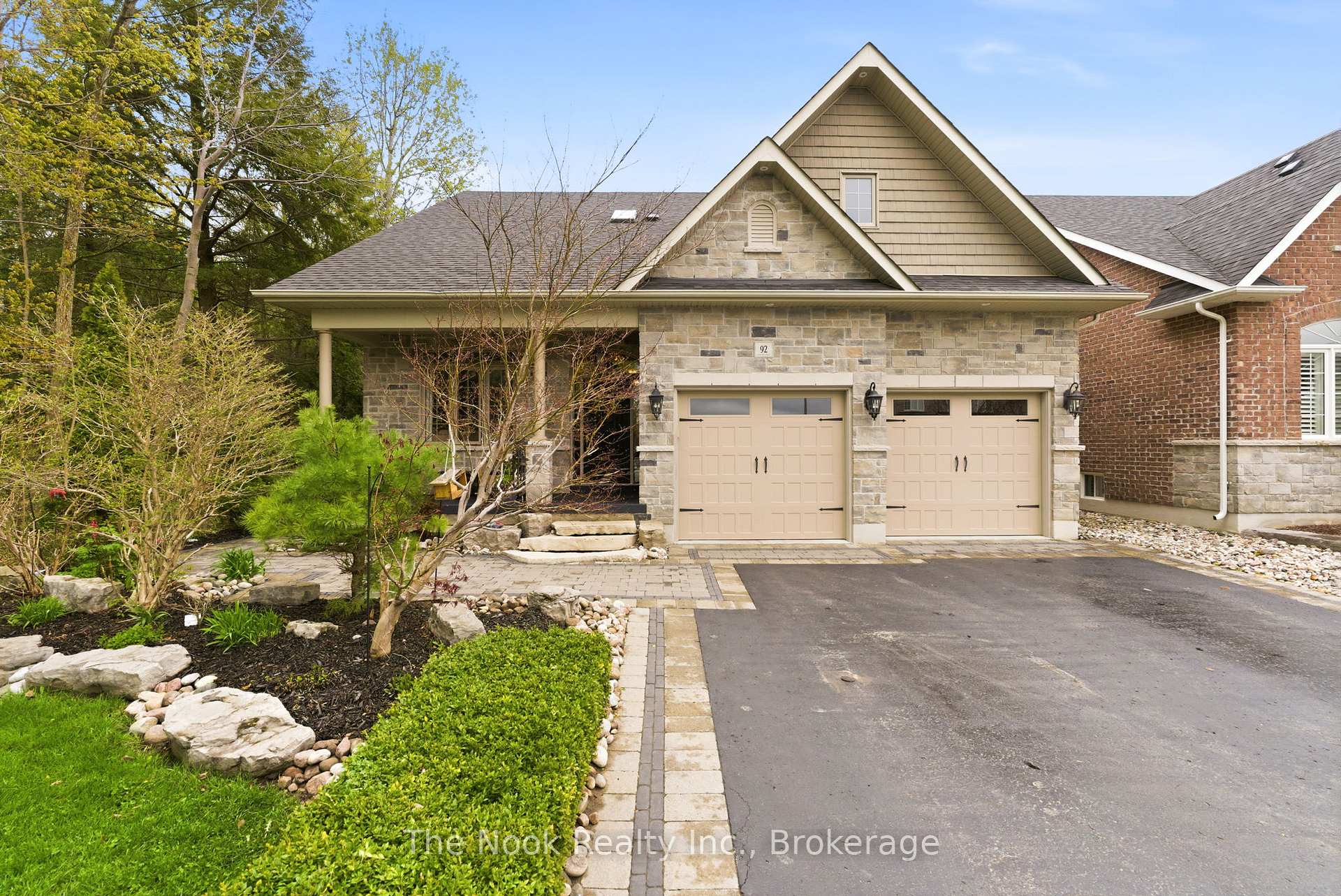 92 Holyrod Drive, Clarington, ON L1E 0G8 — Clarington, Ontario