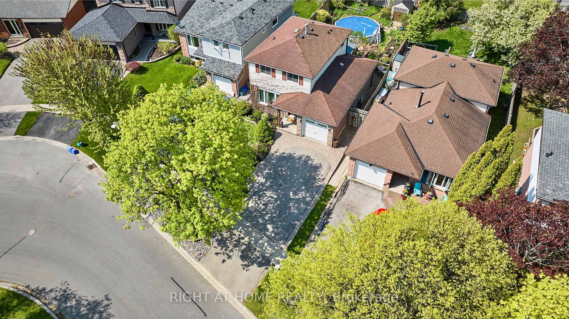 71 Barley Mill Crescent, Clarington — photo 2 of 5