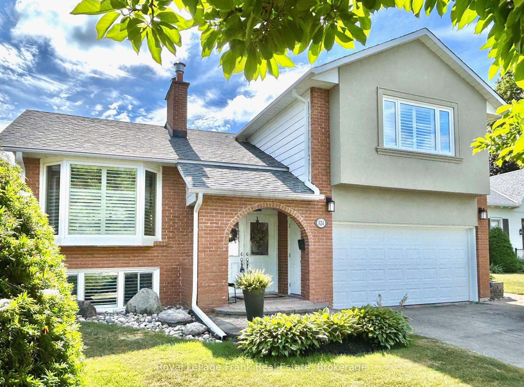 524 Centre Street N, Whitby, ON L1N 4T6 — Whitby, Ontario
