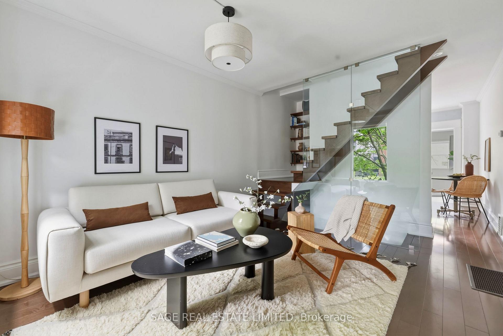 195 Munro Street, Toronto E01 — photo 4 of 5