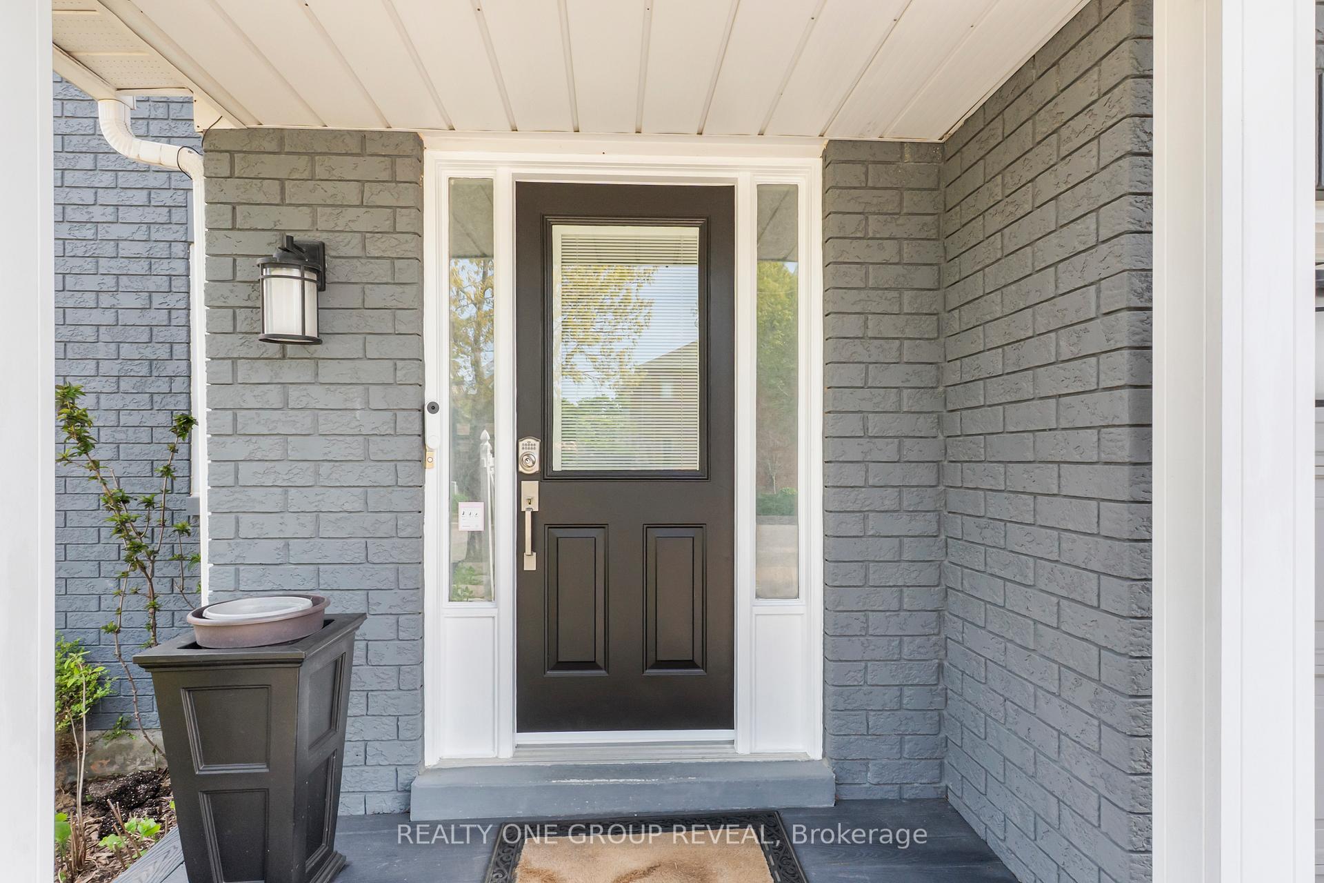 77 Wilkins Crescent, Clarington — photo 2 of 5
