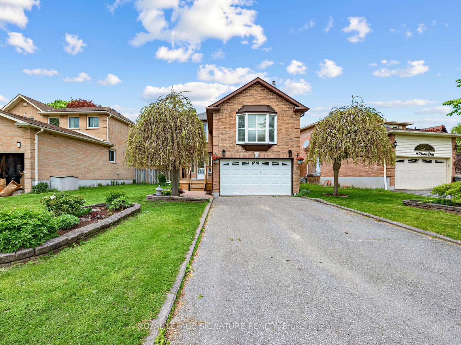 16 Ventris Drive, Ajax — photo 2 of 5