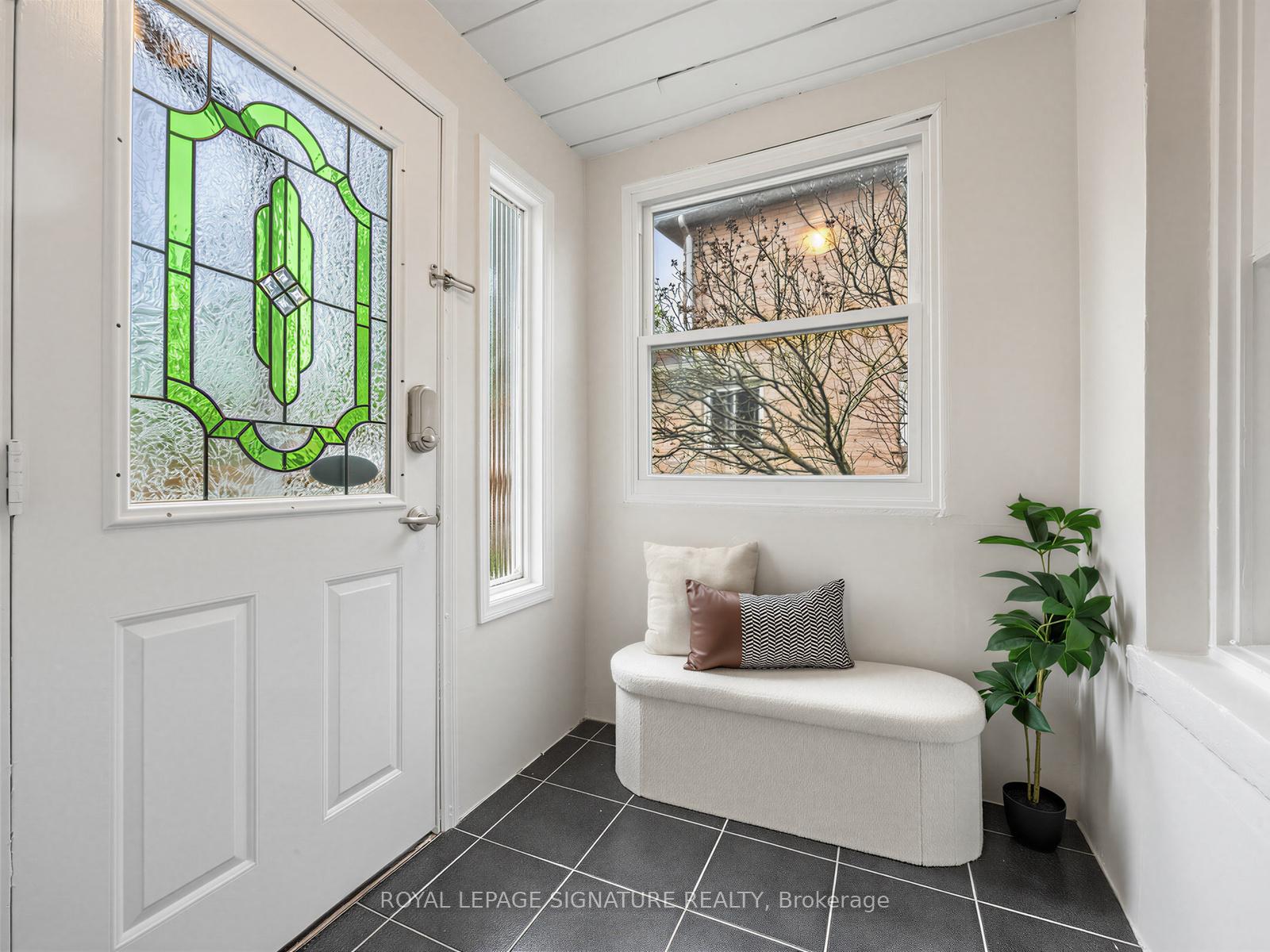 16 Ventris Drive, Ajax — photo 3 of 5