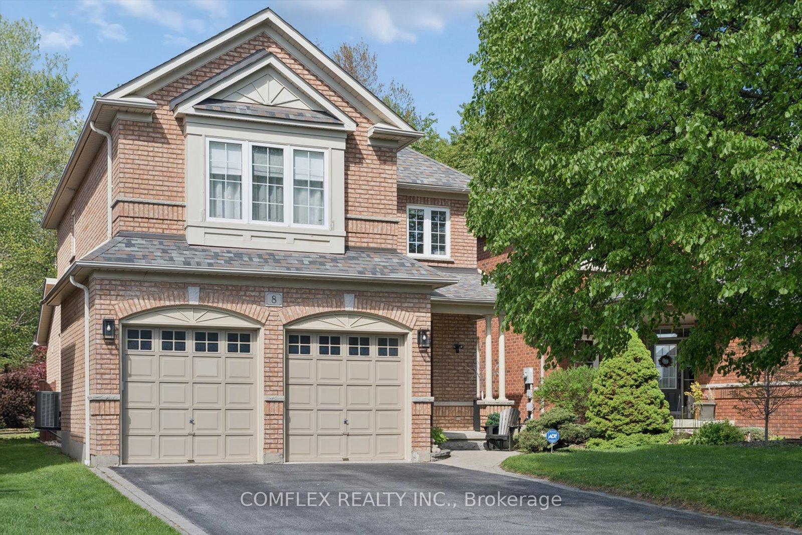 8 Inverary Court, Whitby — photo 2 of 5