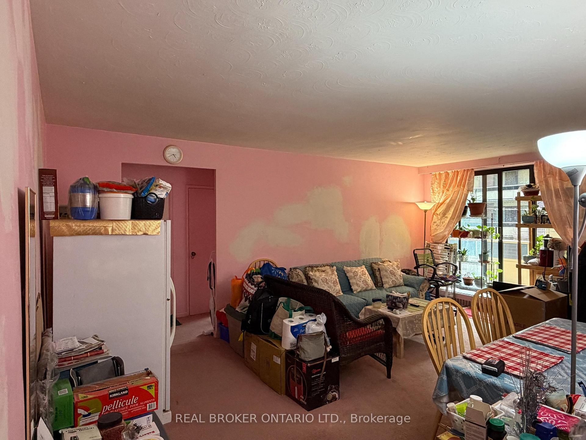 921 Midland Avenue 306, Toronto E08 — photo 3 of 5