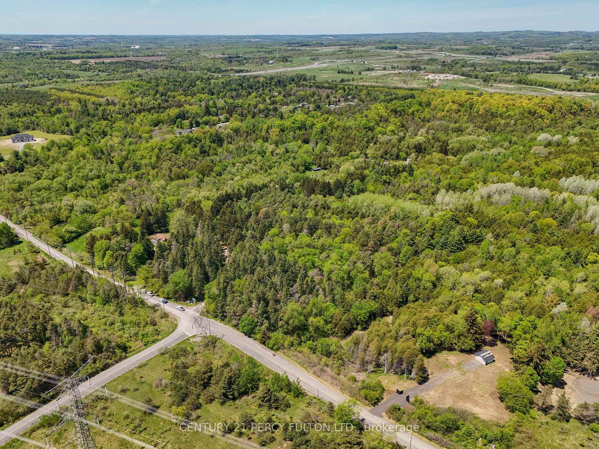470 Lyndebrook Road, Whitby — photo 3 of 5
