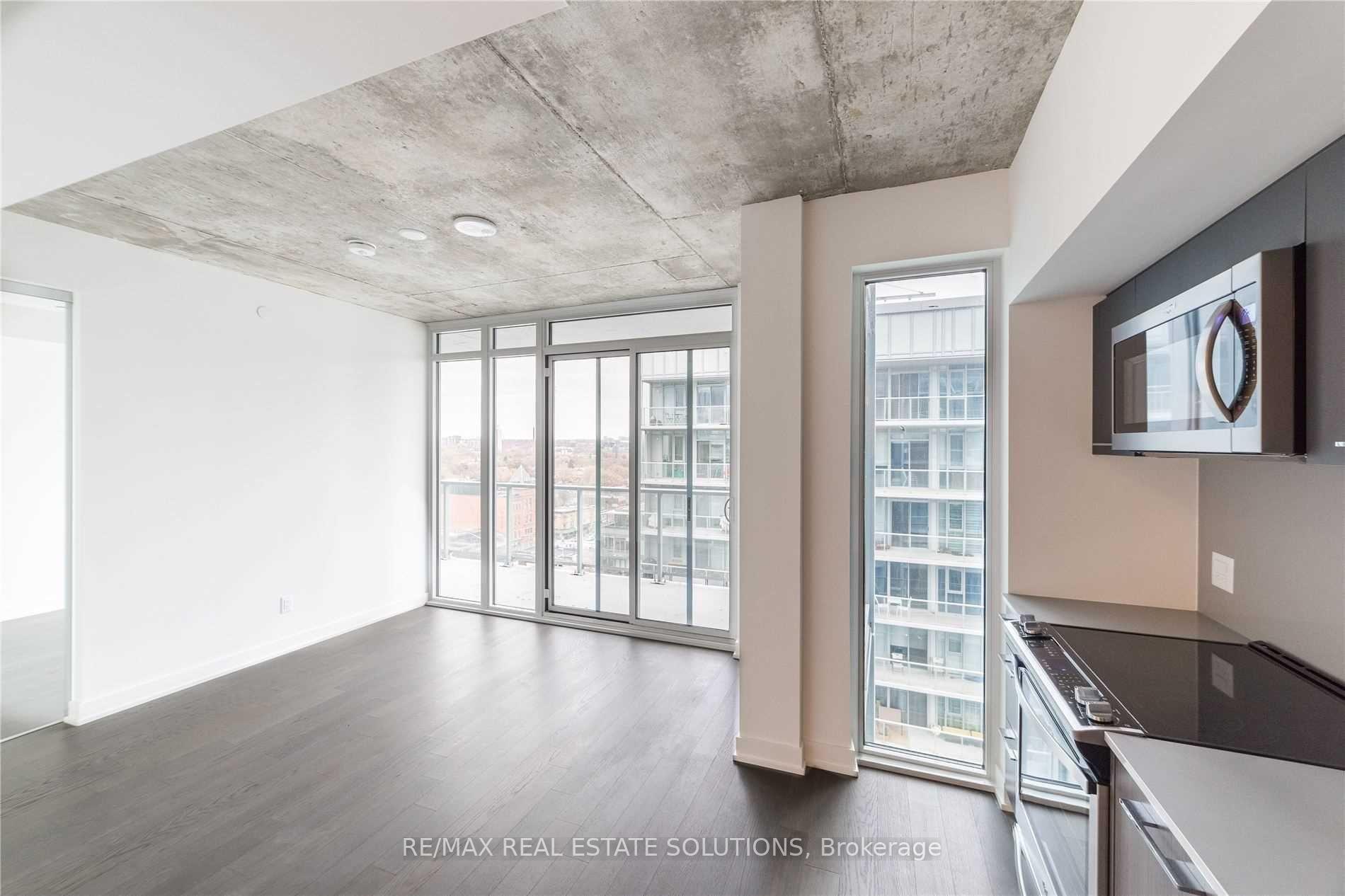15 Baseball Place 1202, Toronto E01 — photo 3 of 5