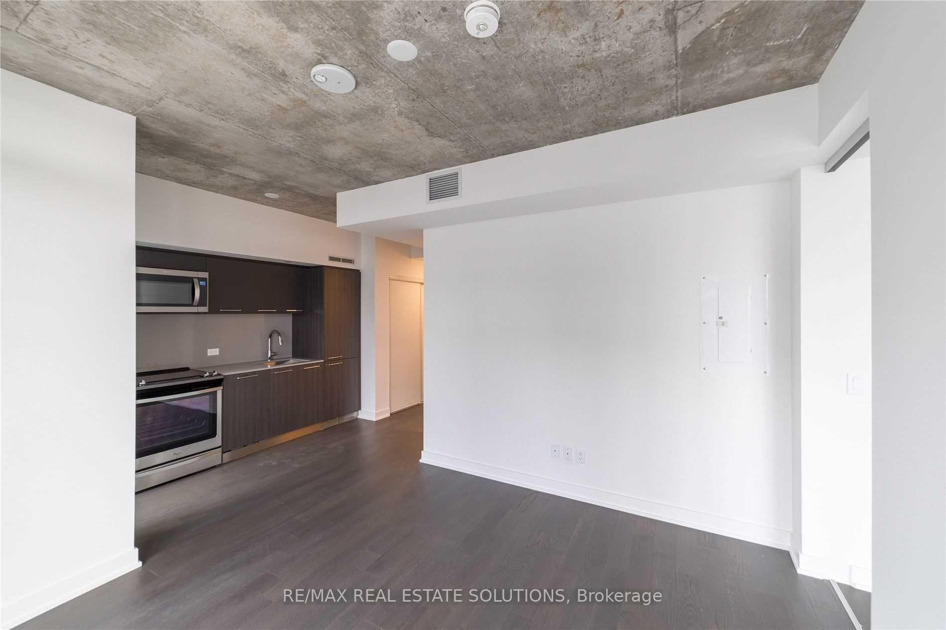 15 Baseball Place 1202, Toronto E01 — photo 4 of 5