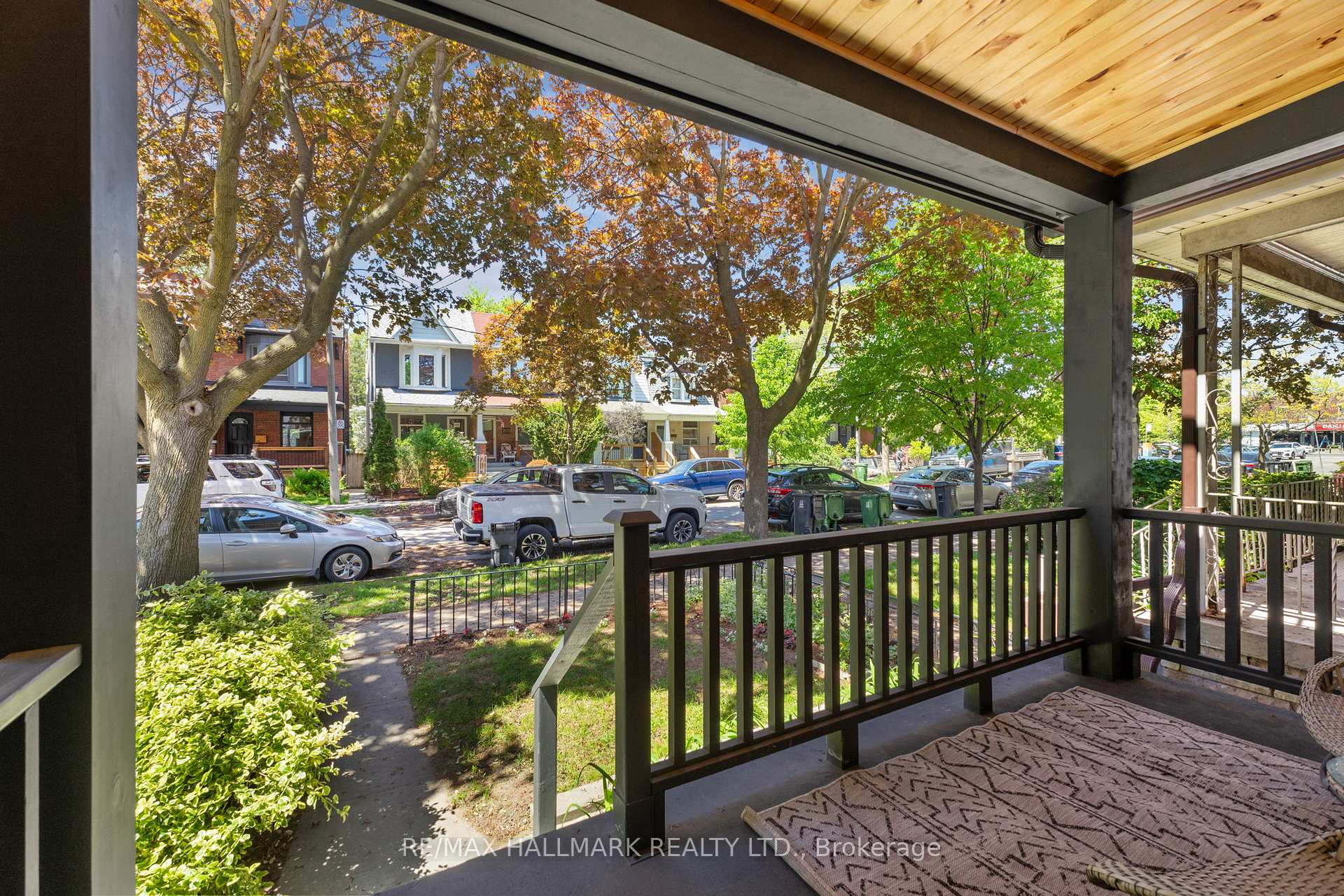 203 Parkmount Road, Toronto E01 — photo 2 of 5