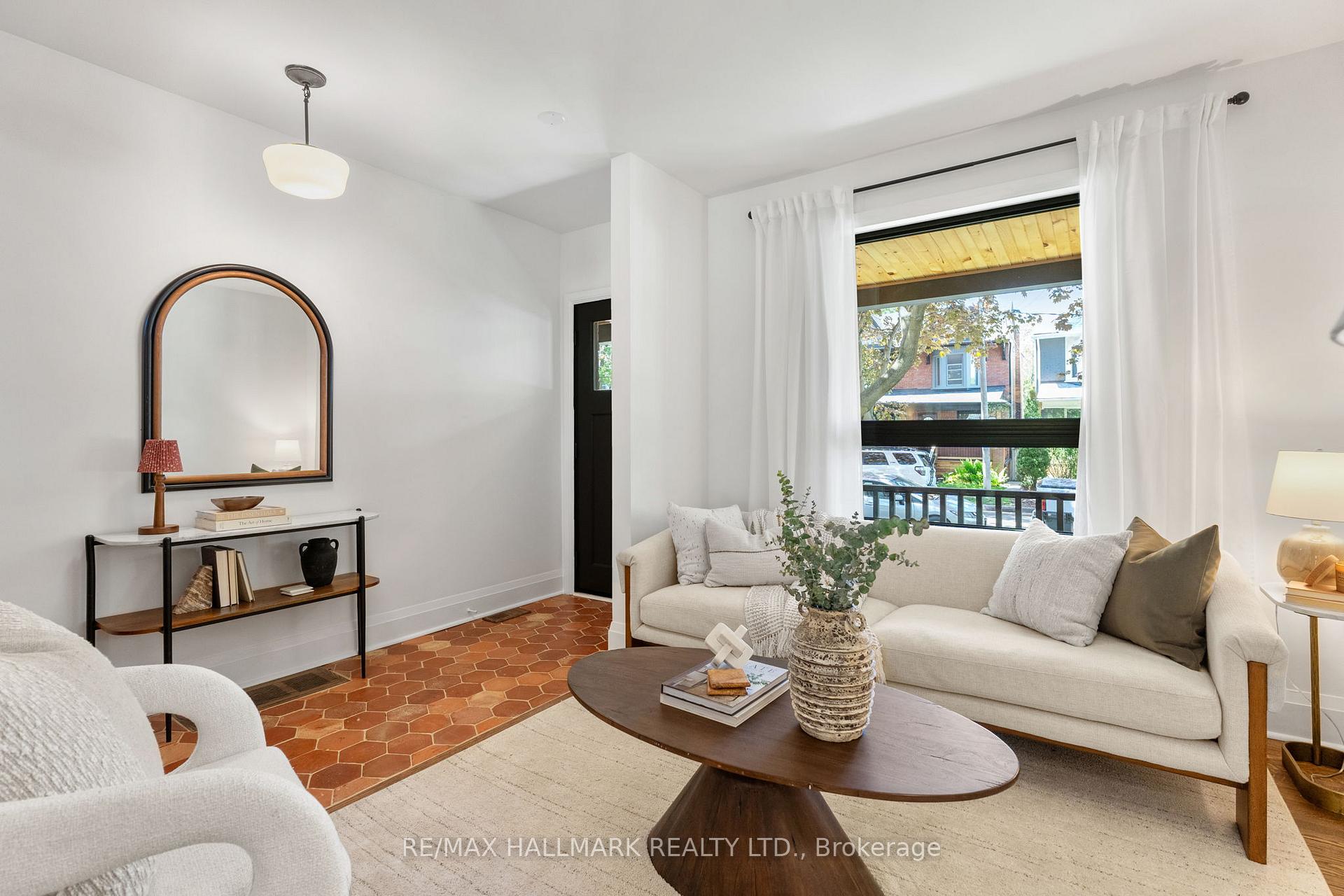 203 Parkmount Road, Toronto E01 — photo 5 of 5