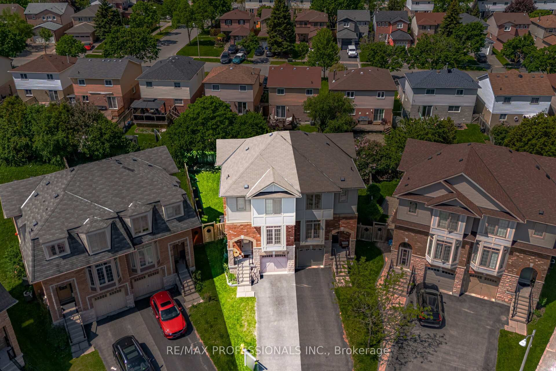 45 Horton Street, Ajax — photo 2 of 5