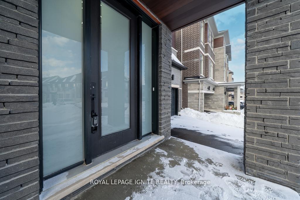 1160 Skyridge Boulevard, Pickering — photo 3 of 5