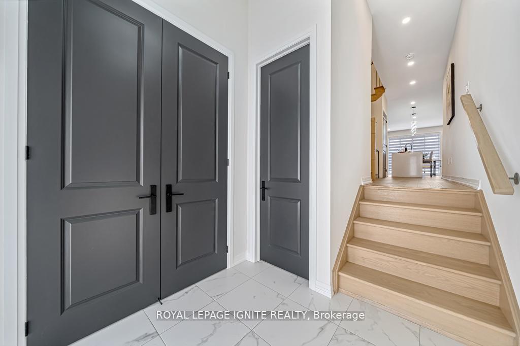 1160 Skyridge Boulevard, Pickering — photo 4 of 5