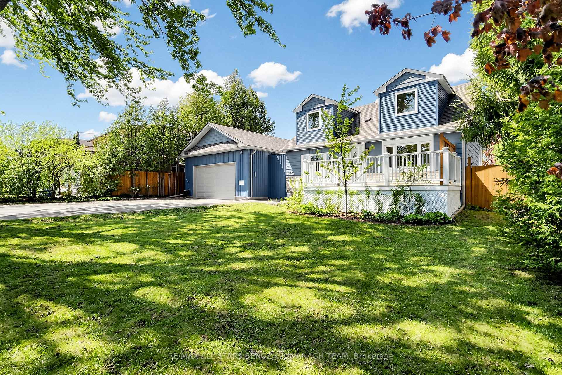 522 Sheppard Avenue, Pickering — photo 3 of 5
