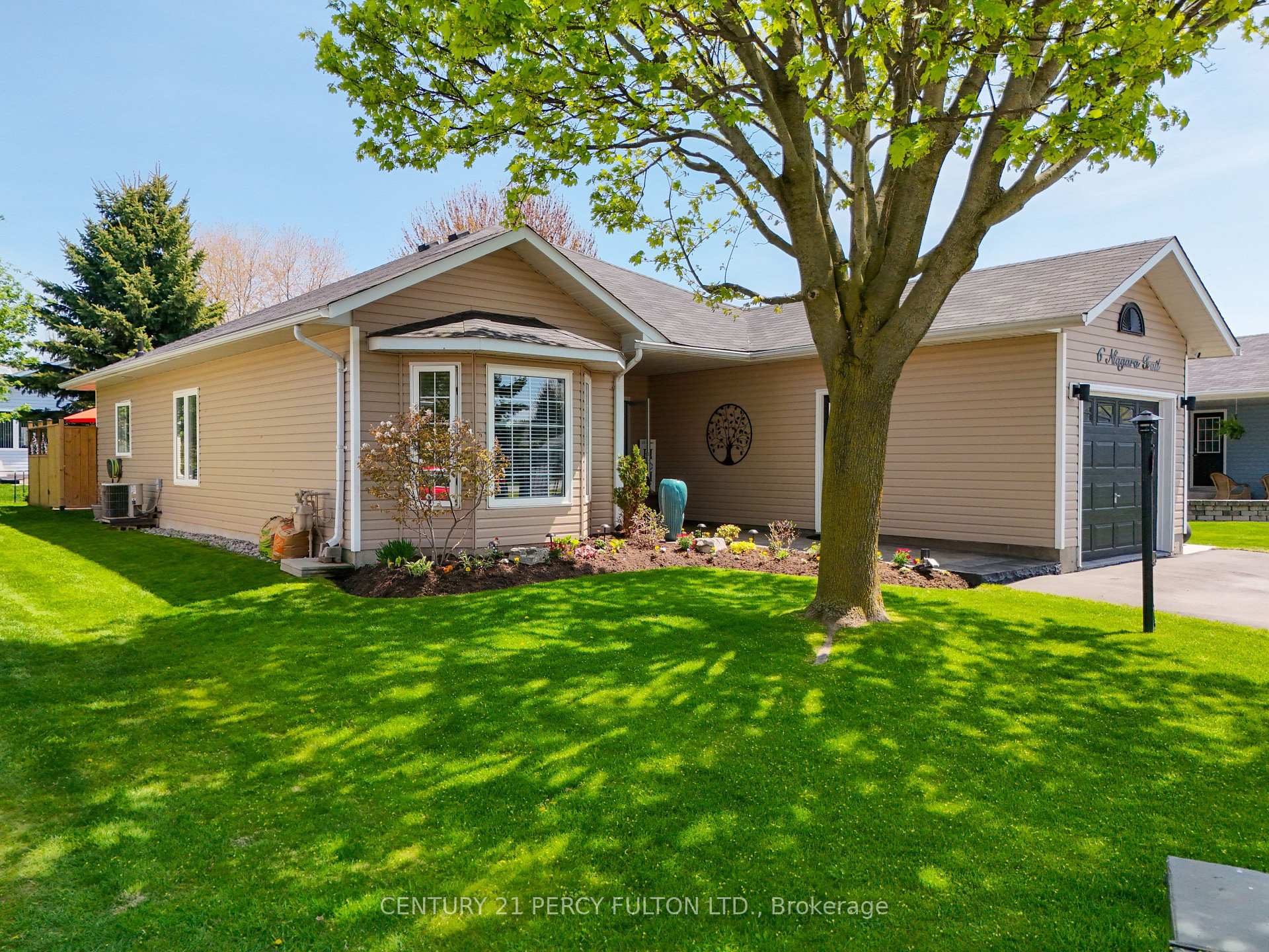 6 Niagara Trail, Clarington, ON L1B 1B9 — Clarington, Ontario