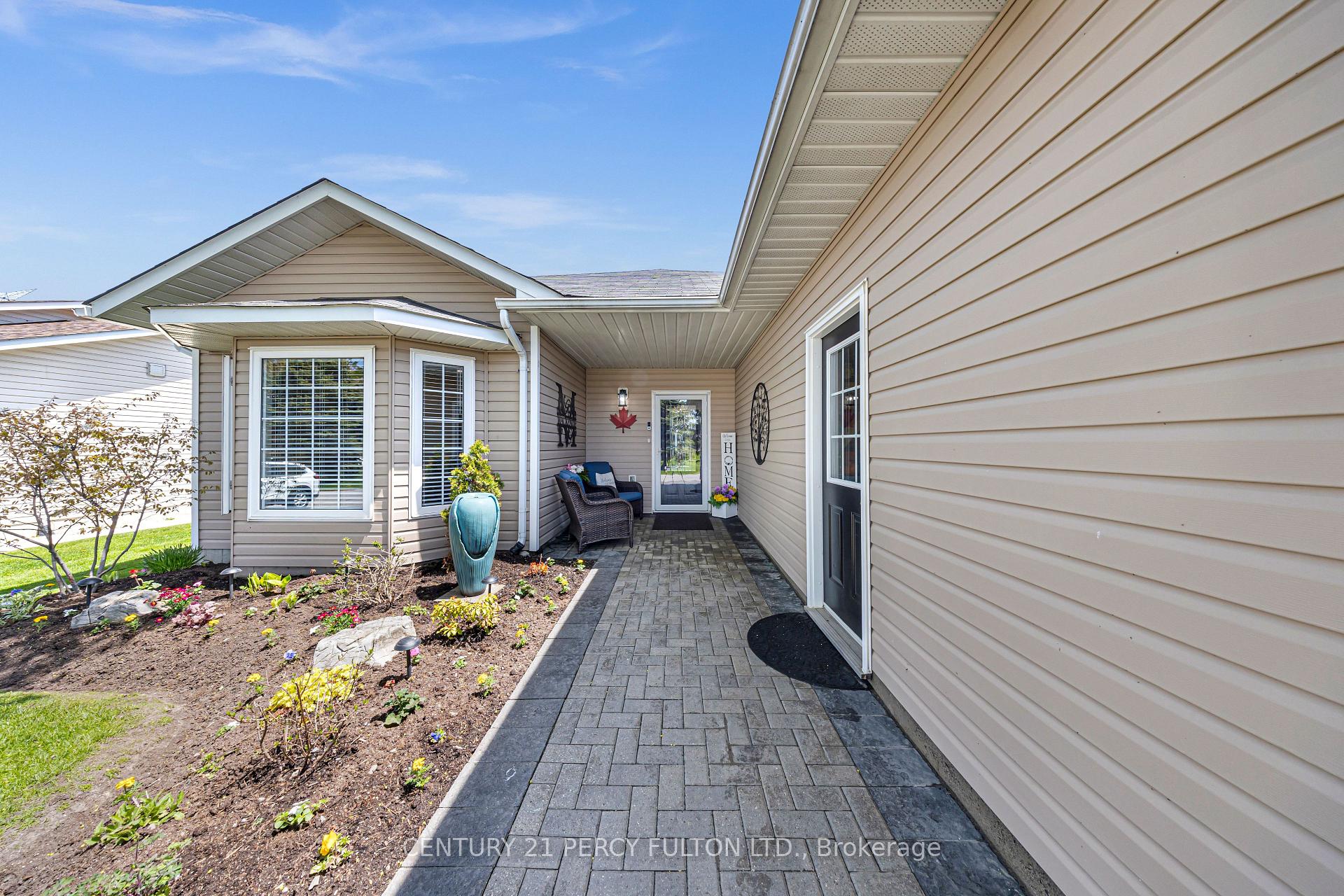 6 Niagara Trail, Clarington — photo 3 of 5