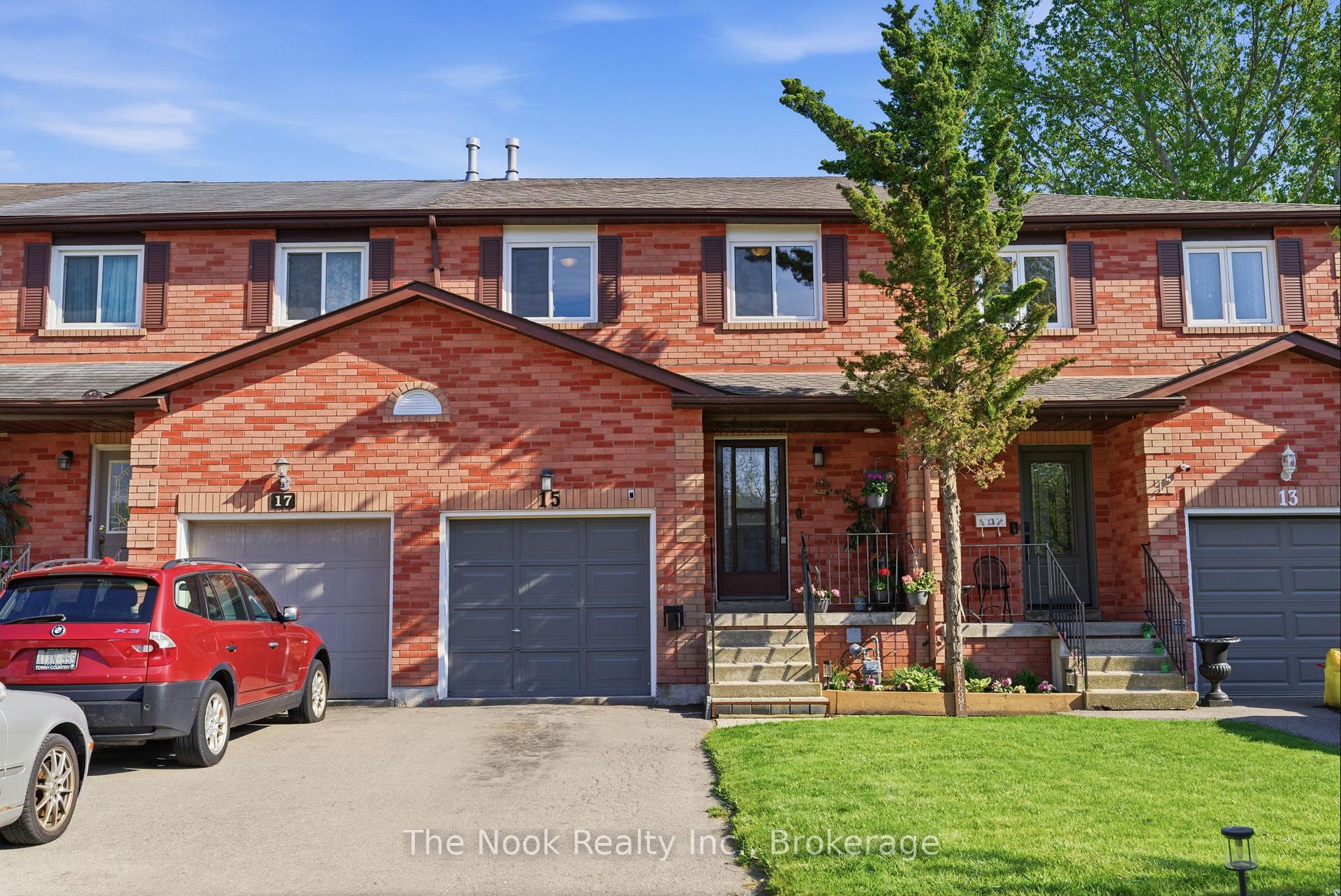 15 Chance Court, Clarington, ON L1C 4S4 — Clarington, Ontario