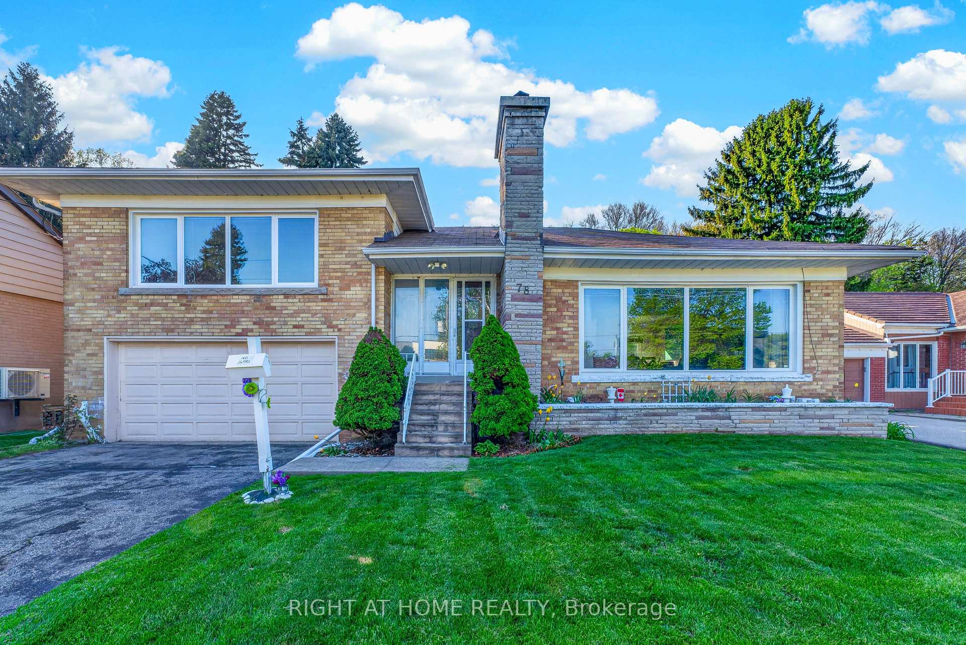 78 Sylvan Avenue, Toronto E08, ON M1M 1K1 — Toronto E08, Ontario