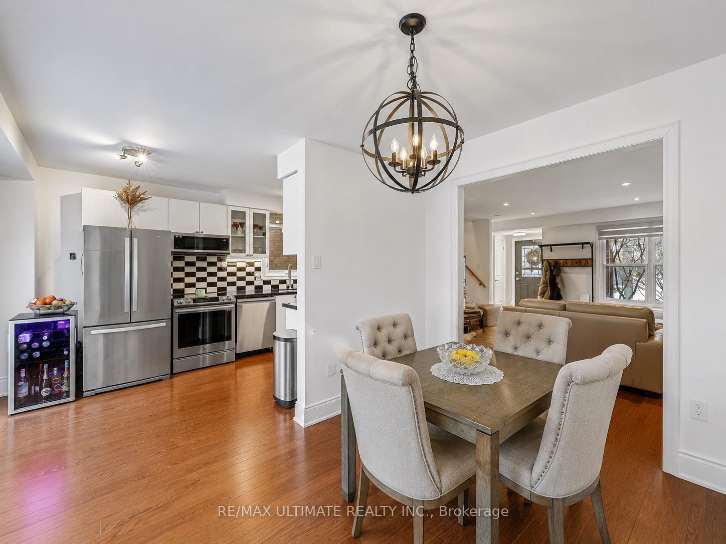 29 Kipling Crescent, Ajax — photo 3 of 5