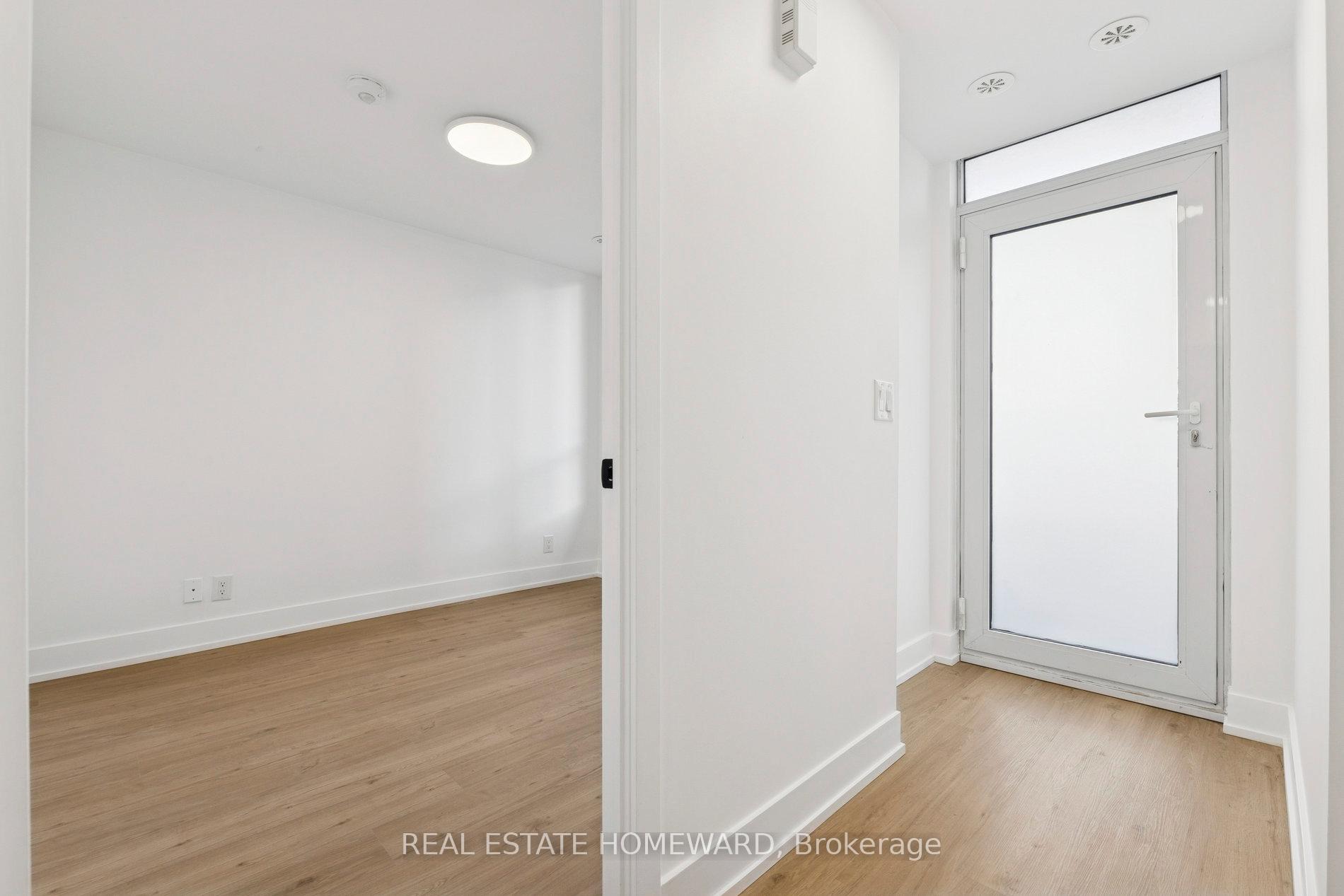 1245 Bayly Street 21, Pickering — photo 4 of 5