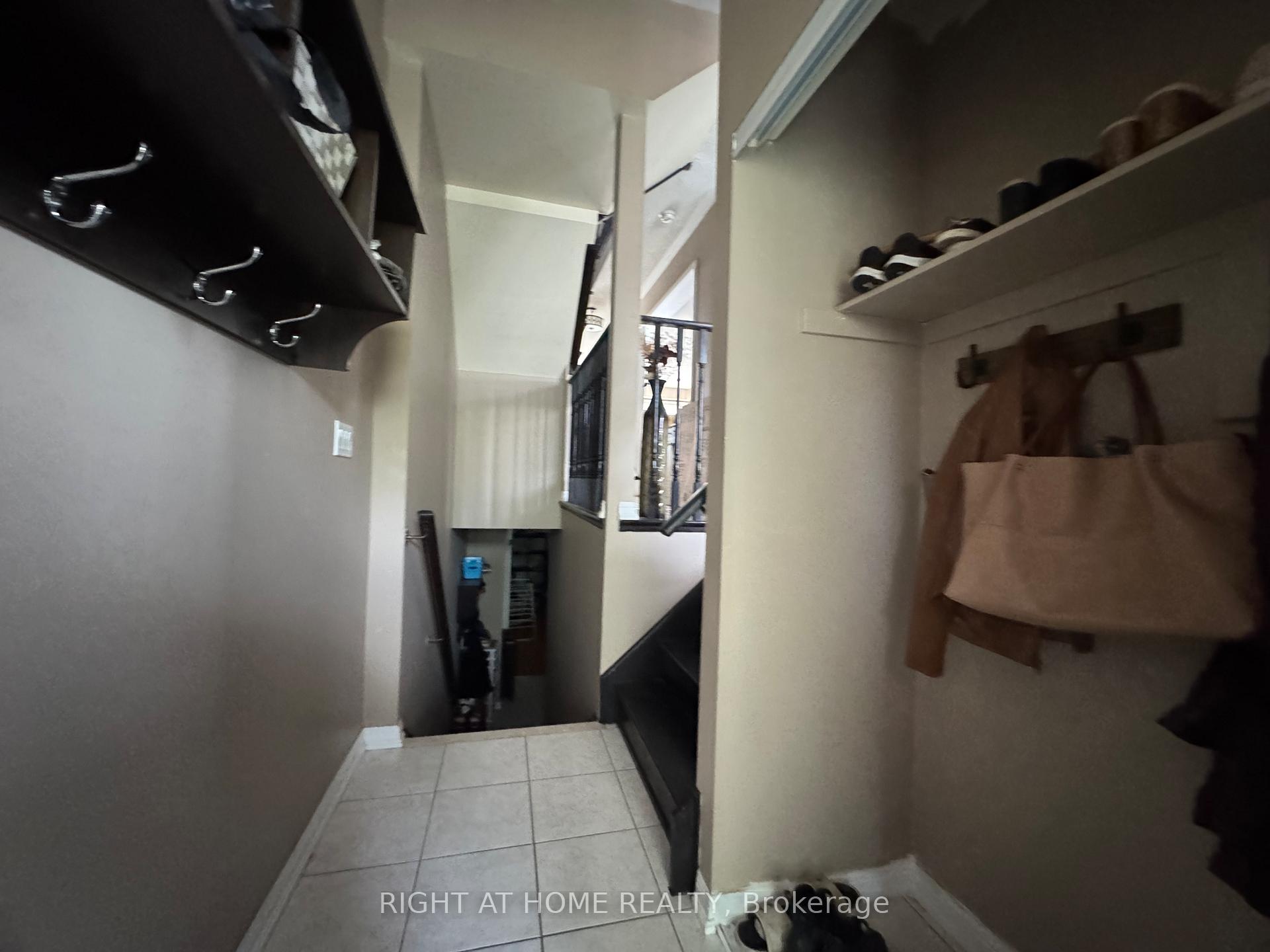 36 Farmstead Dr Drive, Clarington — photo 5 of 5