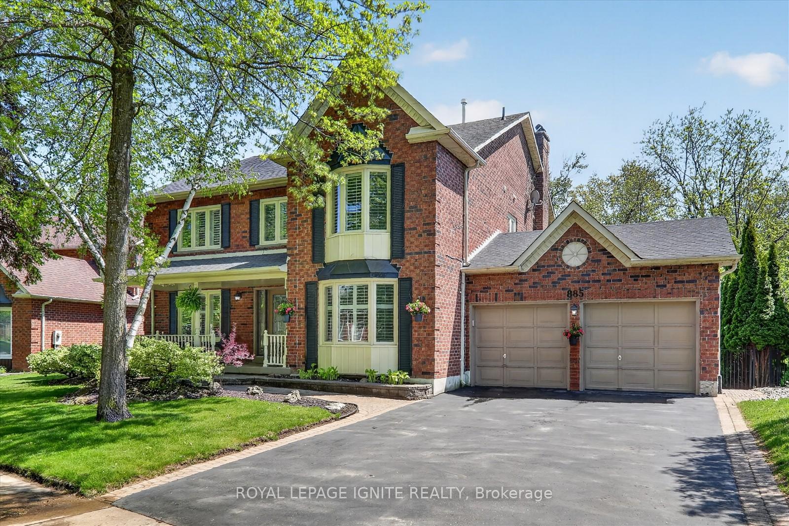 885 Baylawn Drive, Pickering, ON L1X 2N7 — Pickering, Ontario