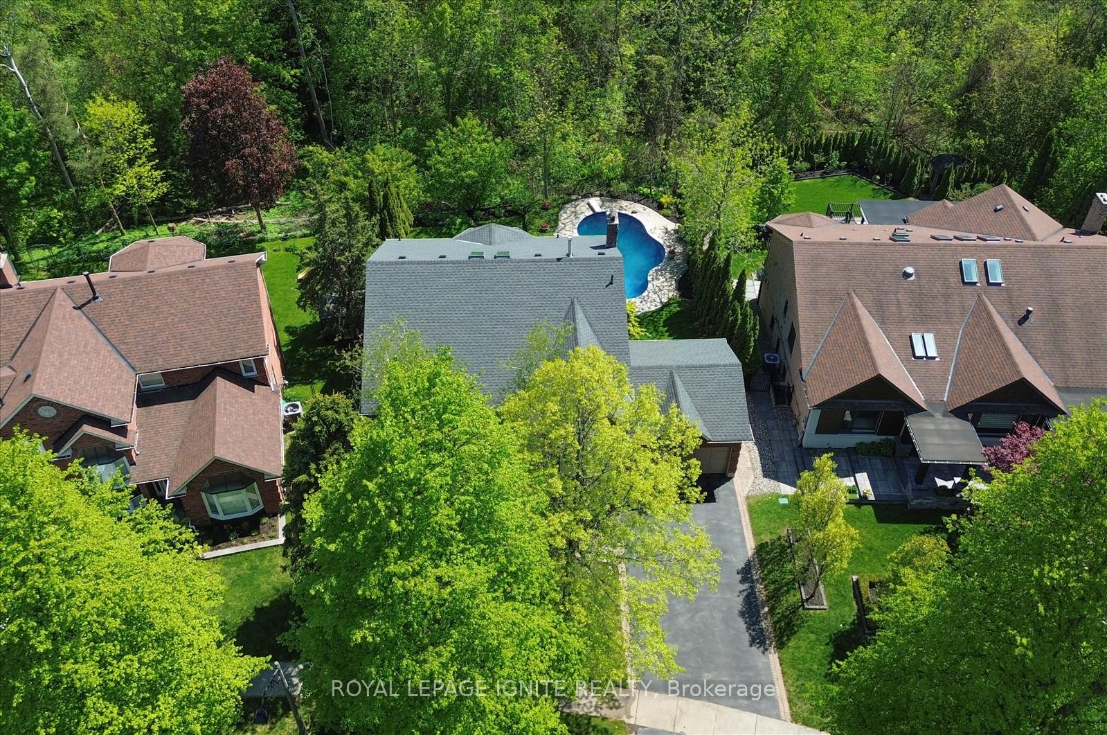 885 Baylawn Drive, Pickering — photo 4 of 5