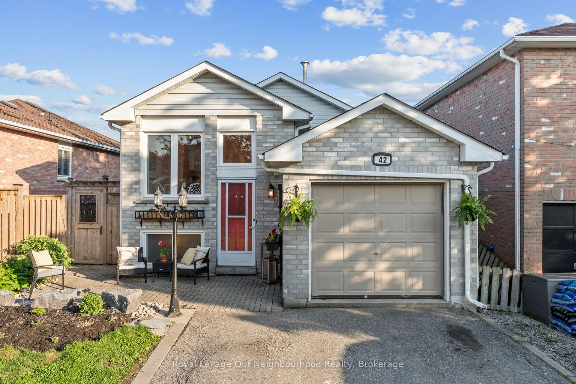 42 Glanville Crescent, Clarington, ON L1C 4L7 — Clarington, Ontario