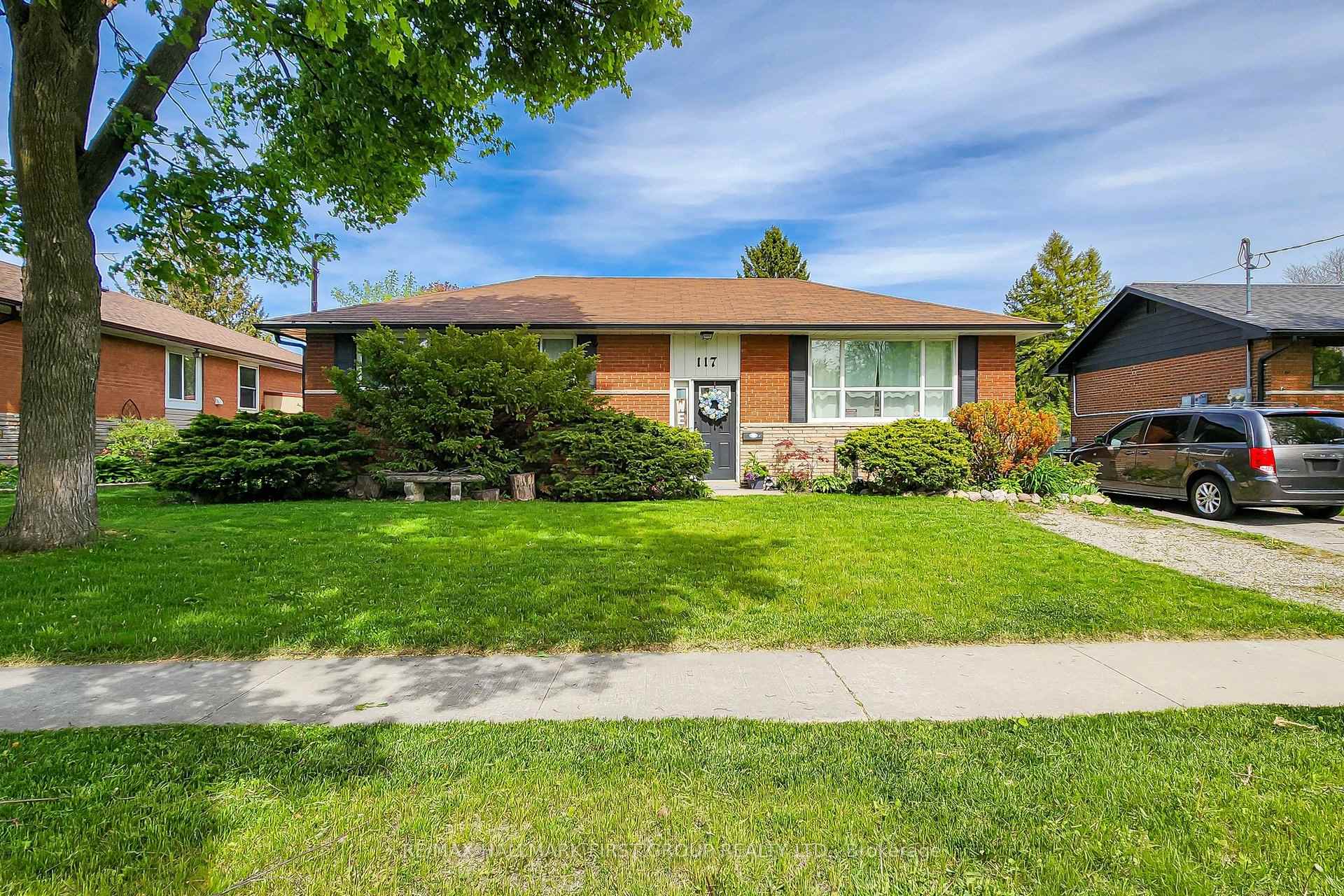 117 Bell Drive, Whitby — photo 2 of 5