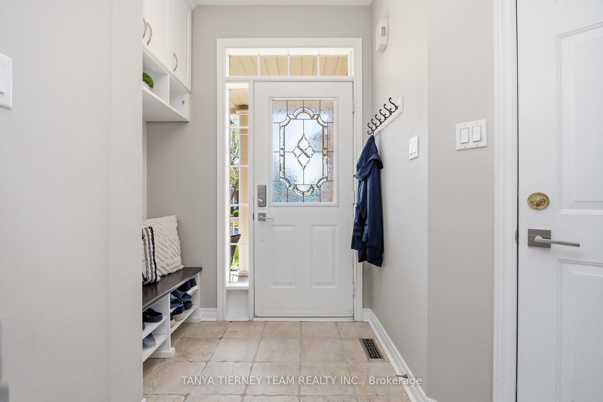 9 Penhurst Drive, Whitby — photo 5 of 5