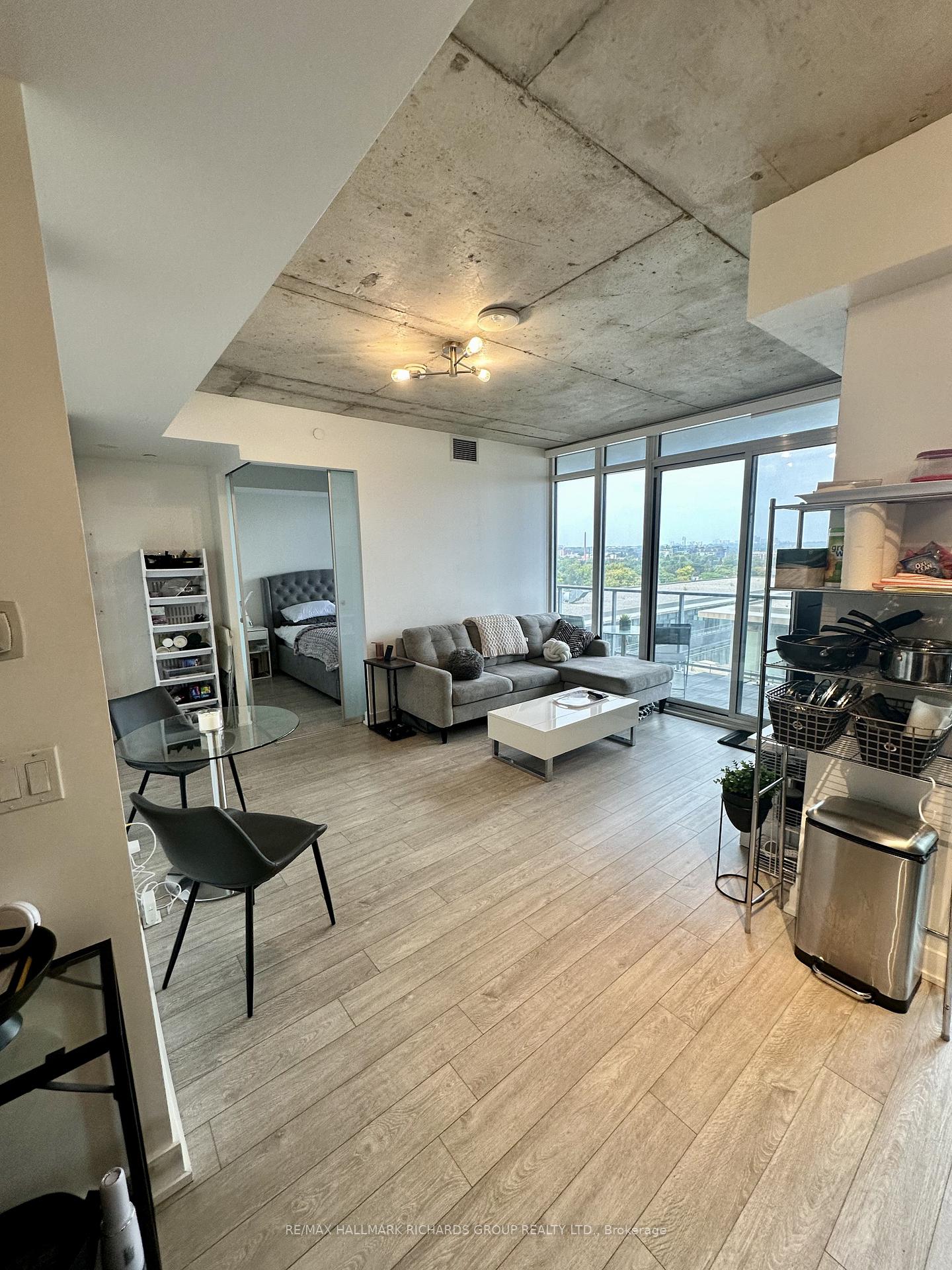 25 Baseball Place 1002, Toronto E01, ON M4M 2A5 — Toronto E01, Ontario
