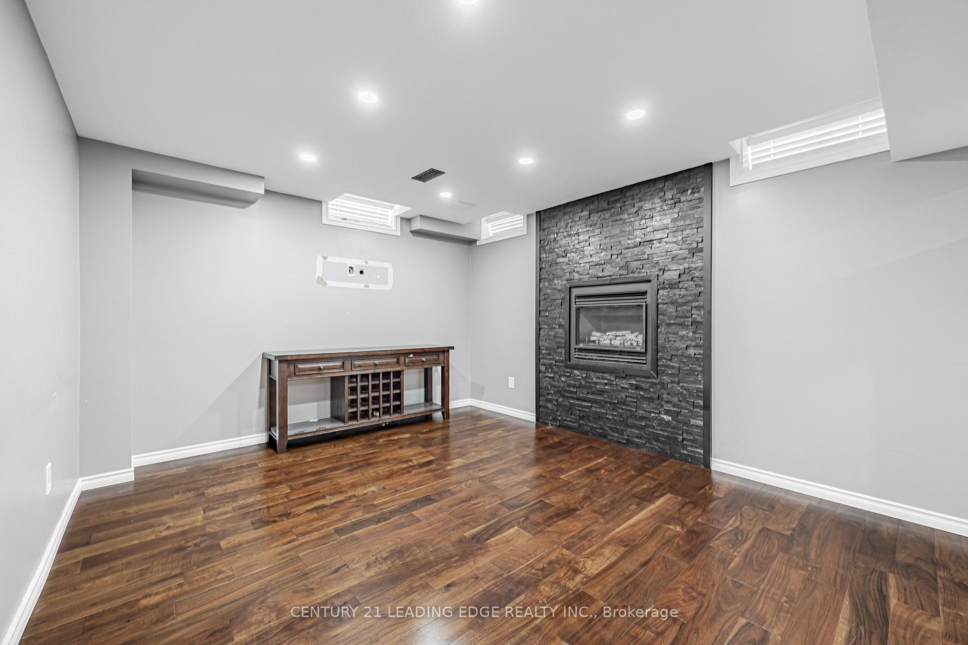 98 ERSKINE Drive LOWER, Clarington — photo 4 of 5