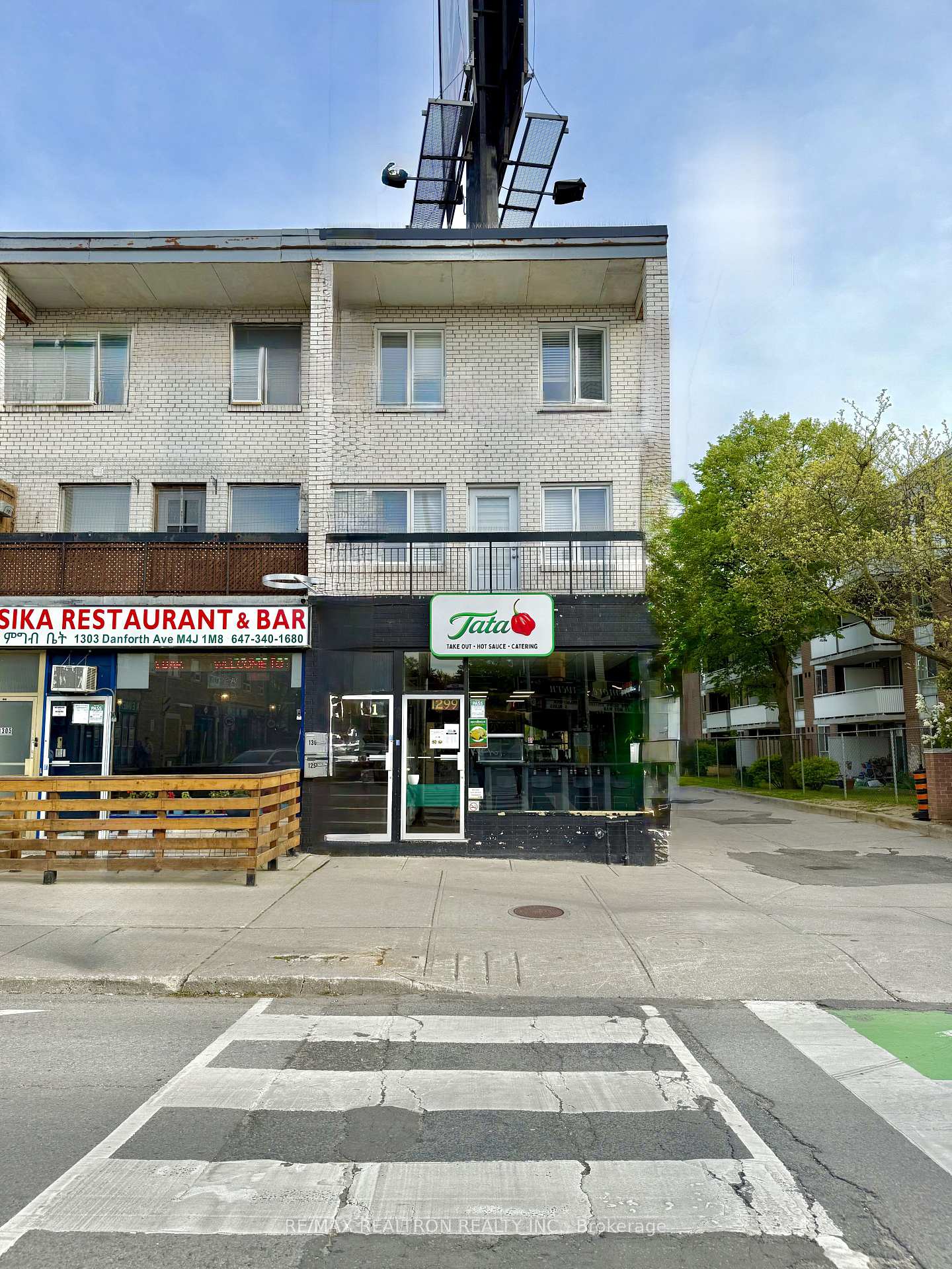 1299 Danforth Avenue, Toronto E01, ON M4J 1M8 — Toronto E01, Ontario