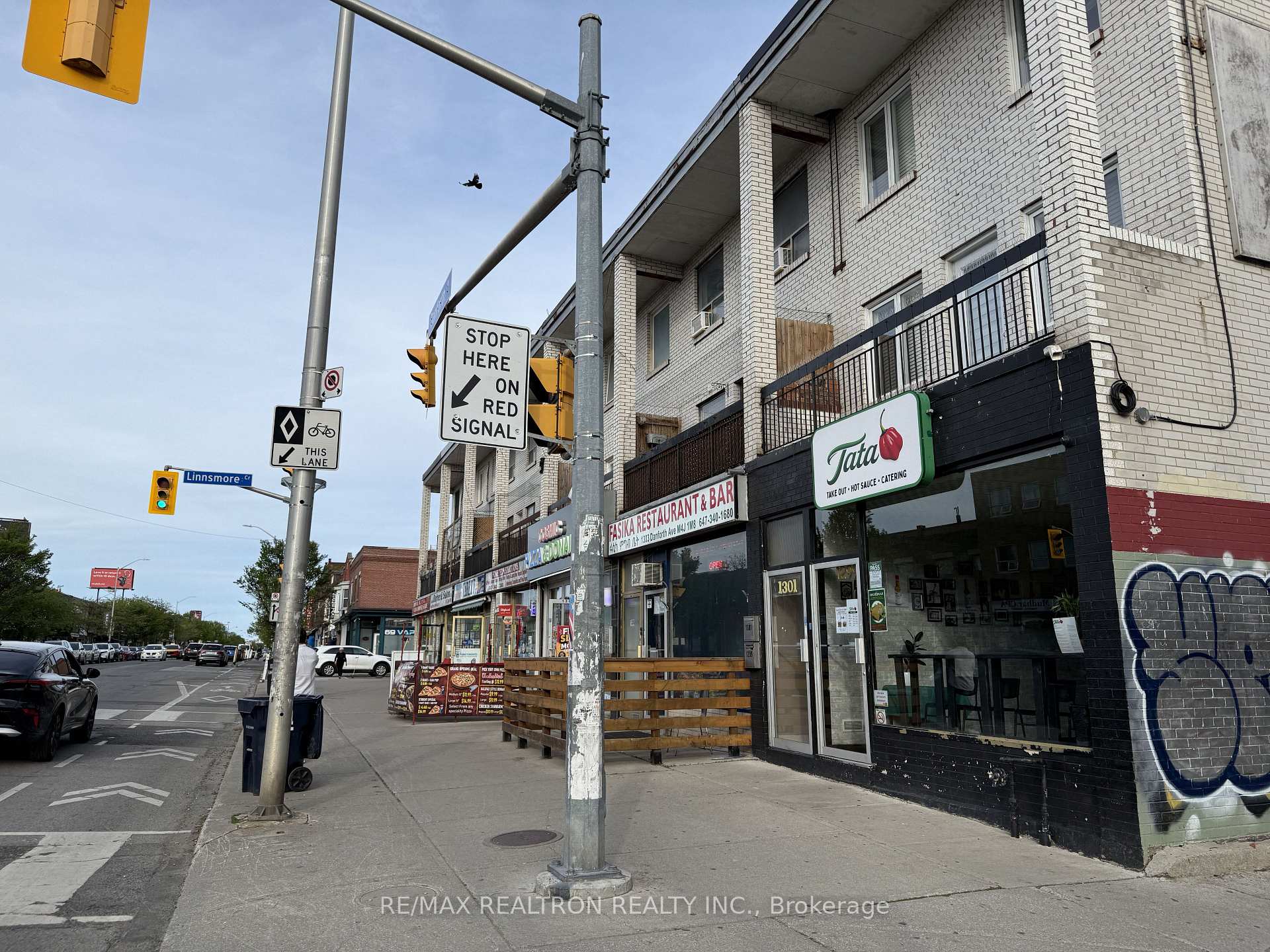 1299 Danforth Avenue, Toronto E01 — photo 2 of 5
