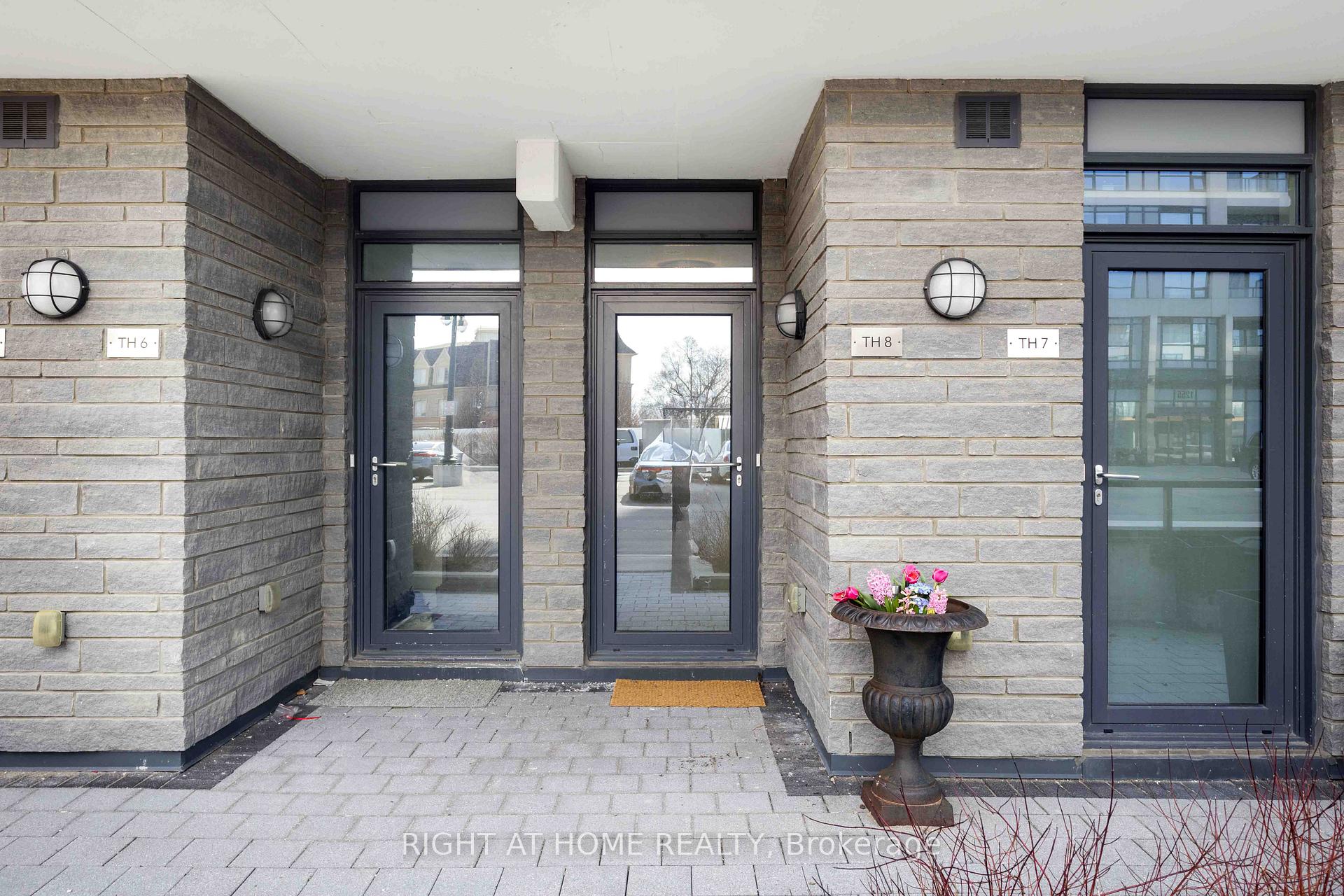 1245 Bayly Street Th8, Pickering — photo 5 of 5