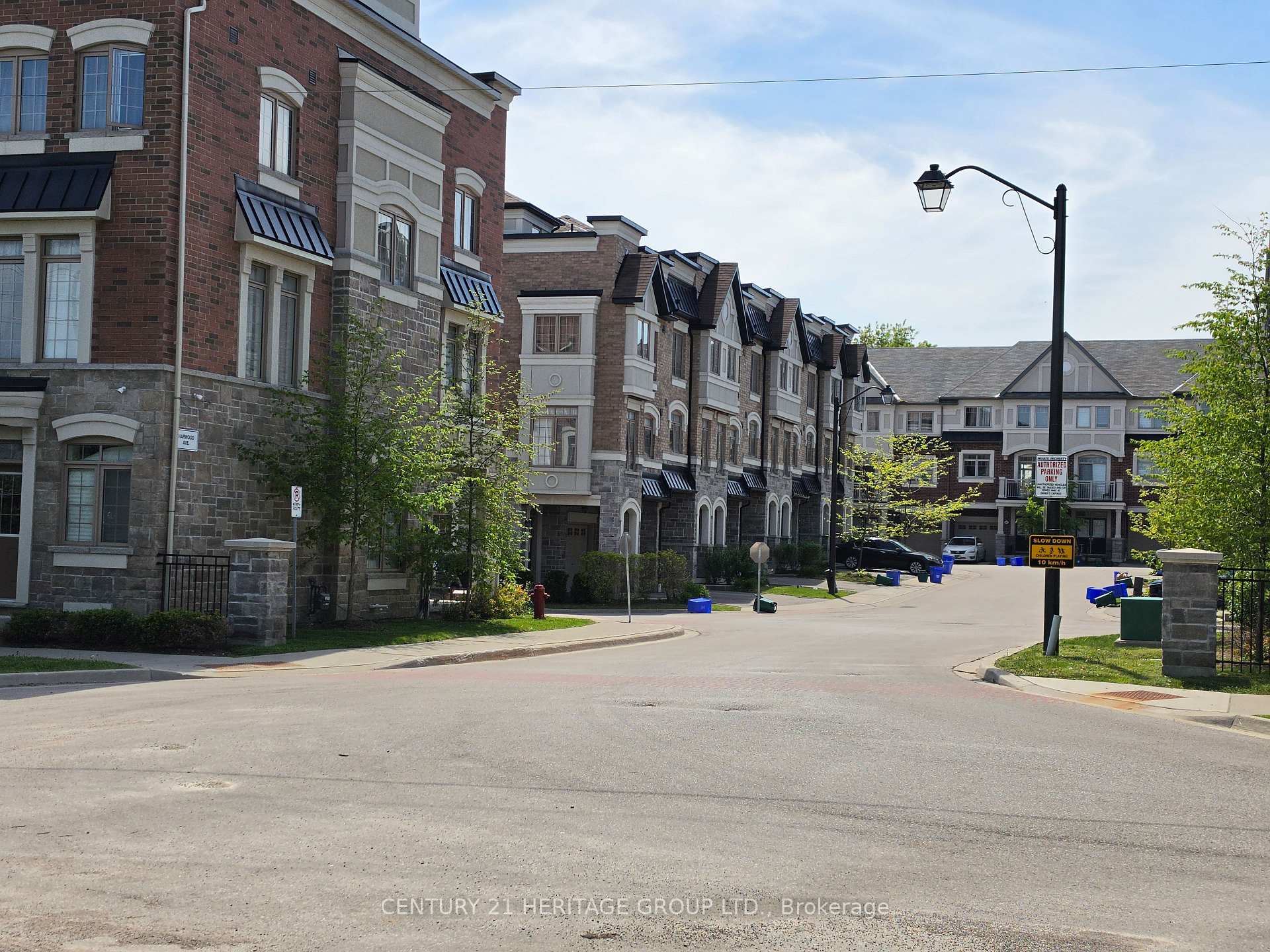 16 Coxhead Lane, Ajax — photo 4 of 5