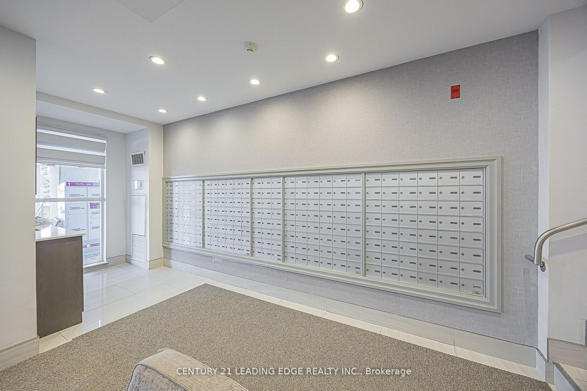 340 Watson Street W 318, Whitby — photo 4 of 5